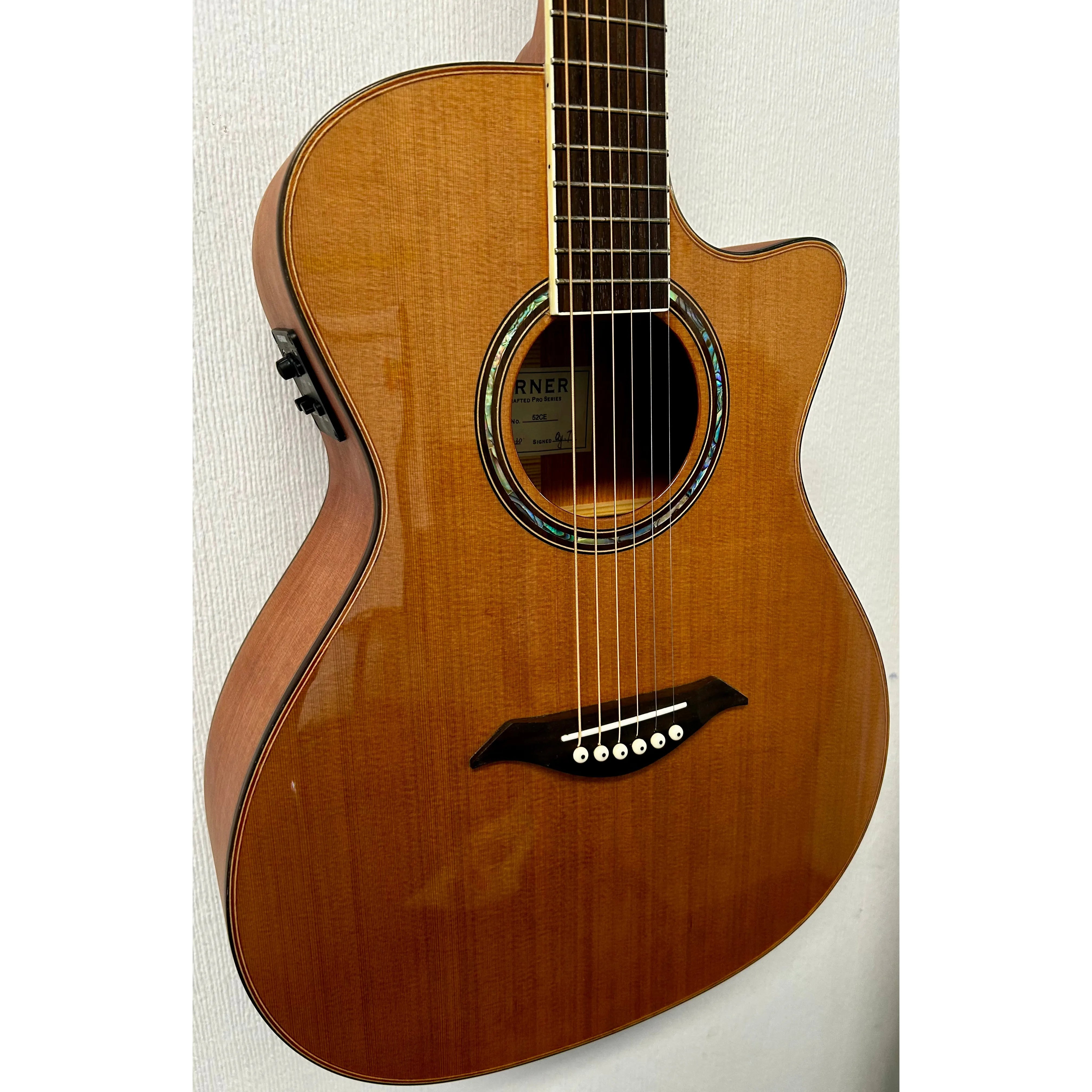 Turner Grand Auditorium 52CE Electro Acoustic Guitar