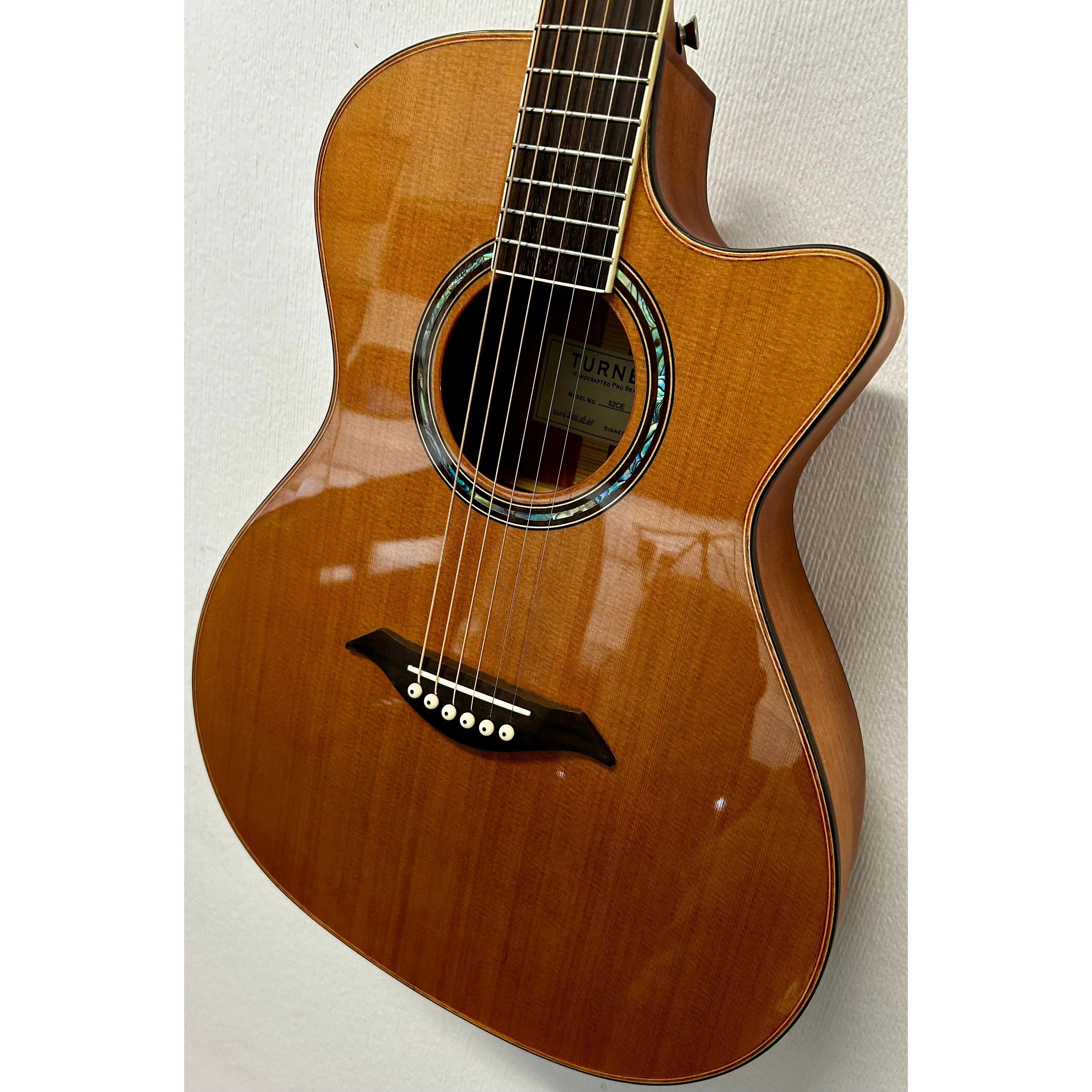 Turner Grand Auditorium 52CE Electro Acoustic Guitar