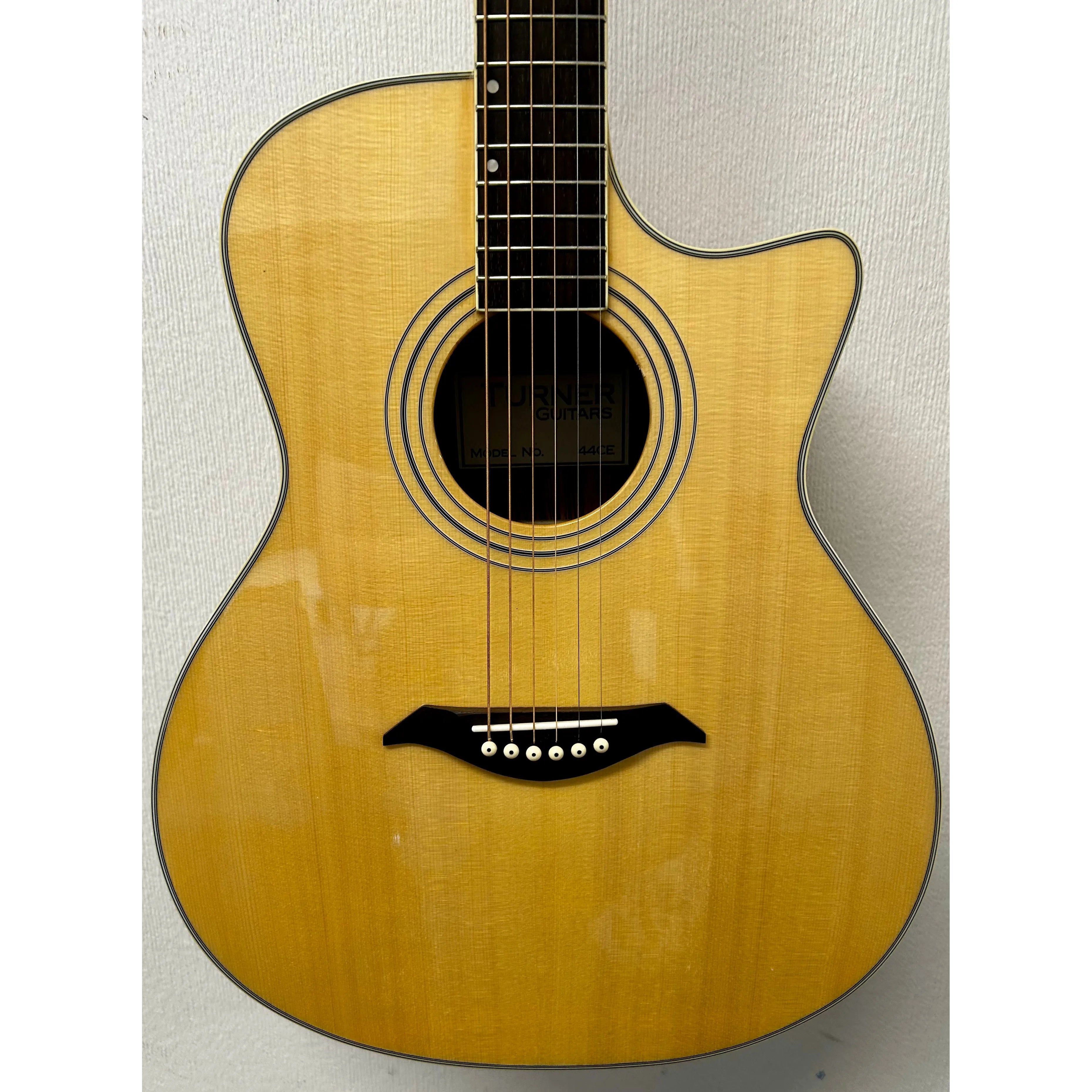 Turner Grand Auditorium 44CE Electro Acoustic Guitar