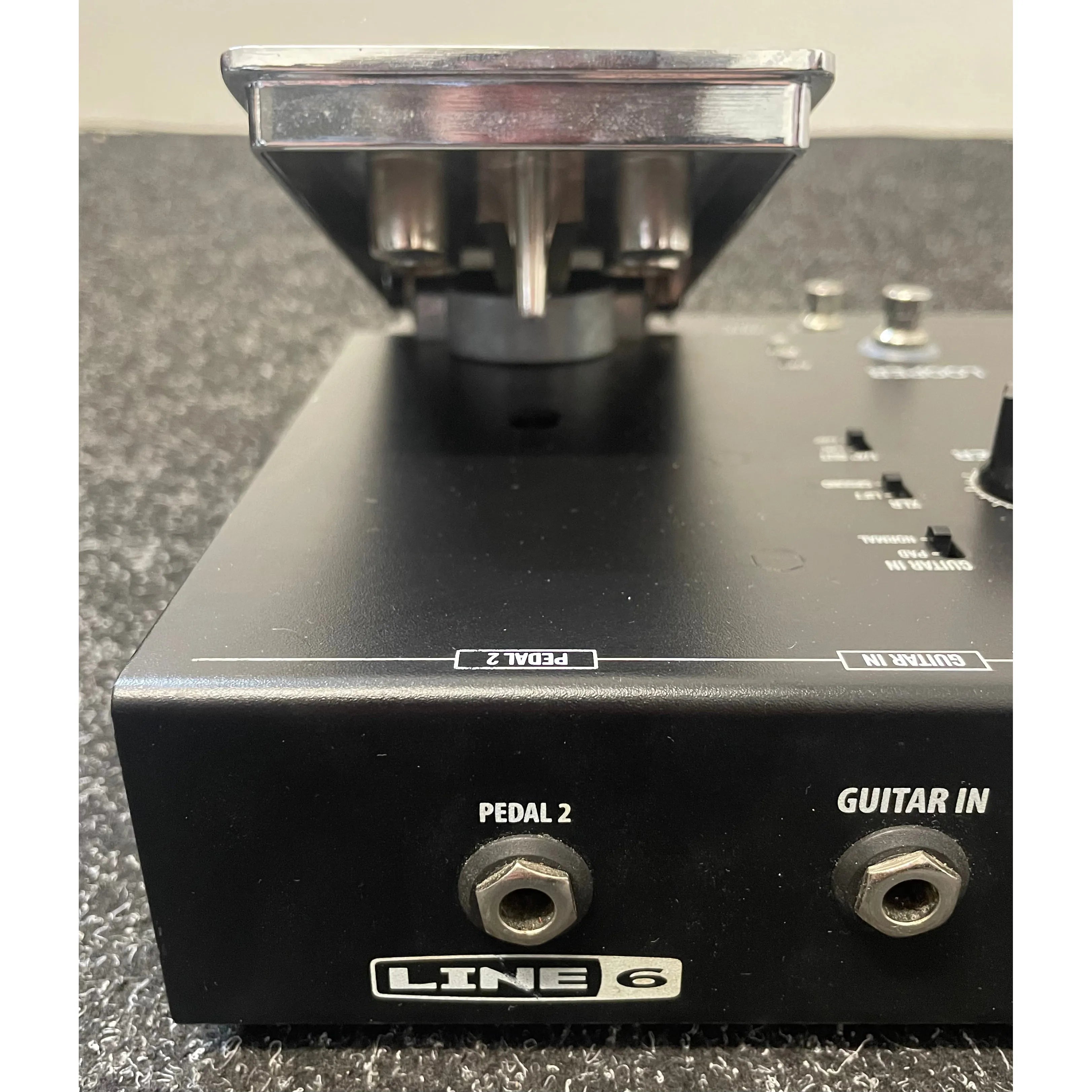 Line 6 POD HD500X Guitar Multi Effects Pedal with Gigbag Pre-Owned