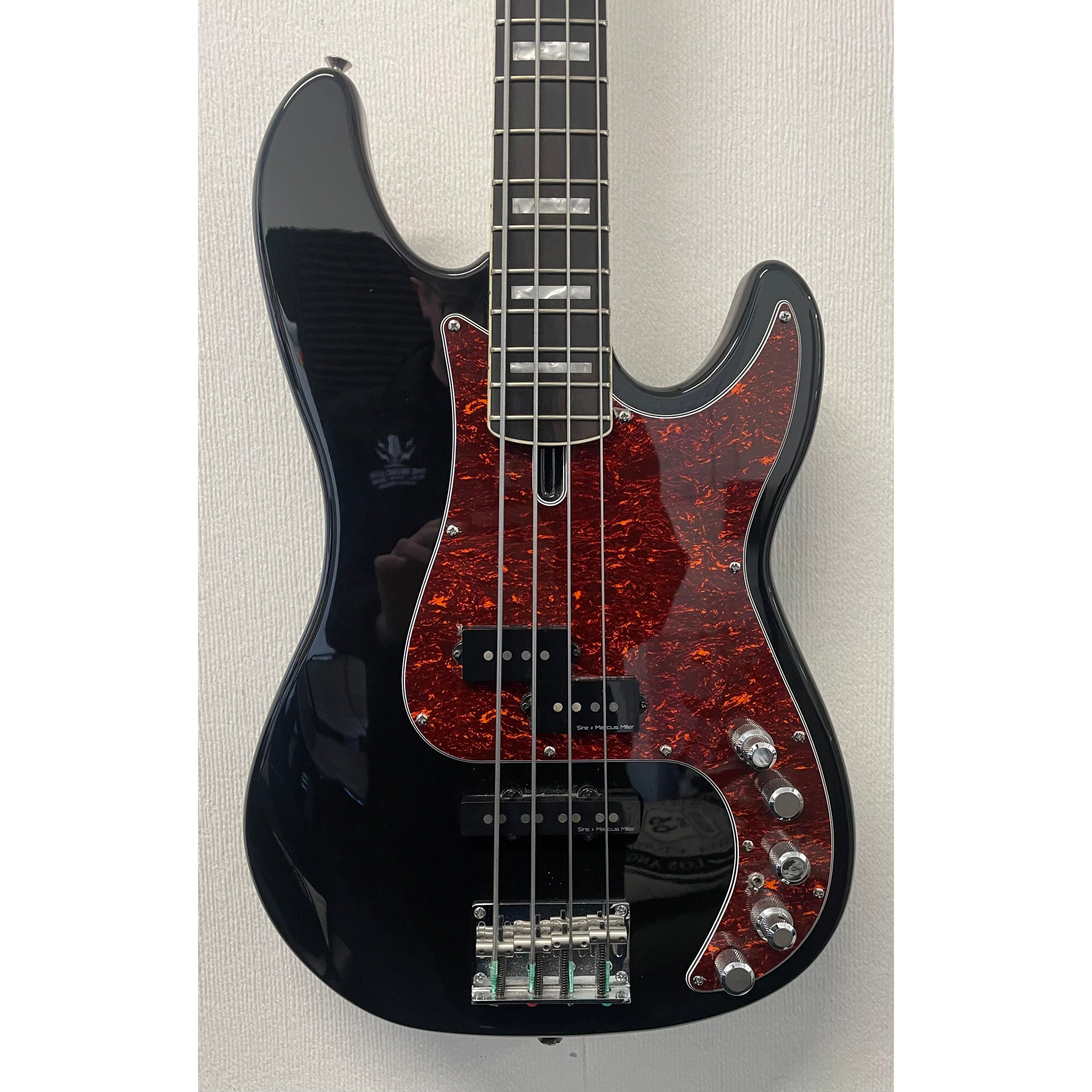 Sire X Marcus Miller P7 Passive/Active Electric Bass in Gloss Black Pre-Owned