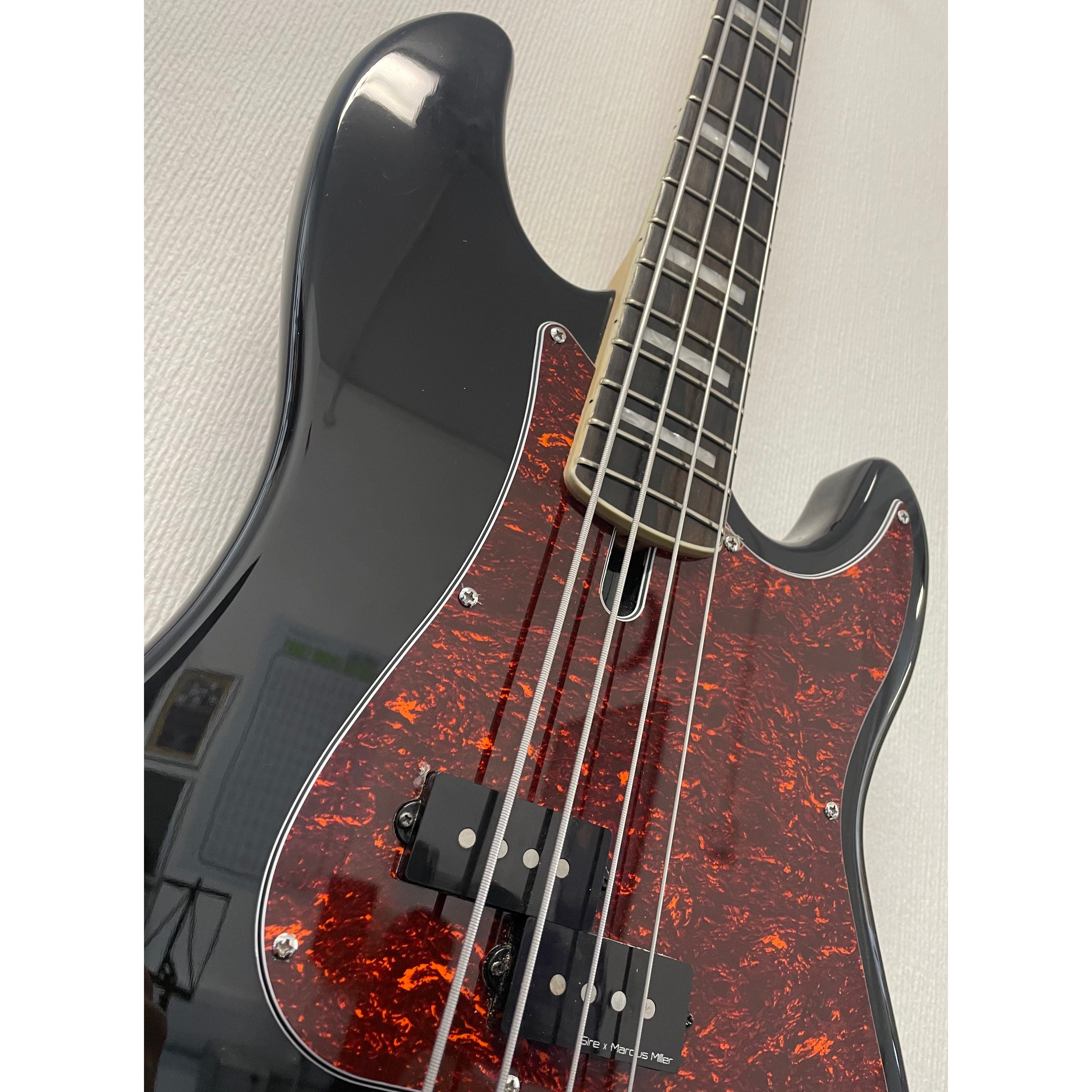 Sire X Marcus Miller P7 Passive/Active Electric Bass in Gloss Black Pre-Owned