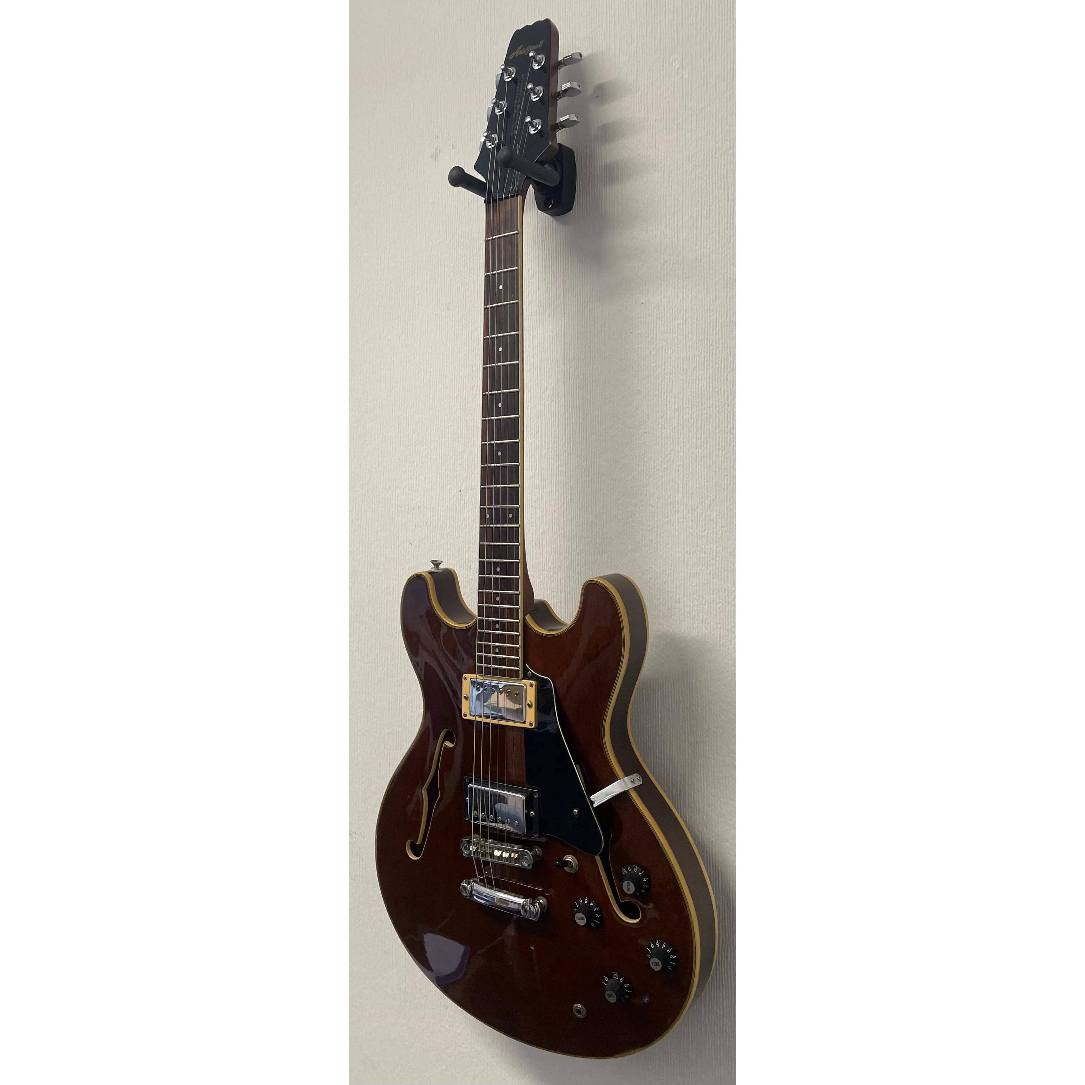 Aria Pro II Hollowbody Electric Guitar TA-40 in Walnut Pre-Owned