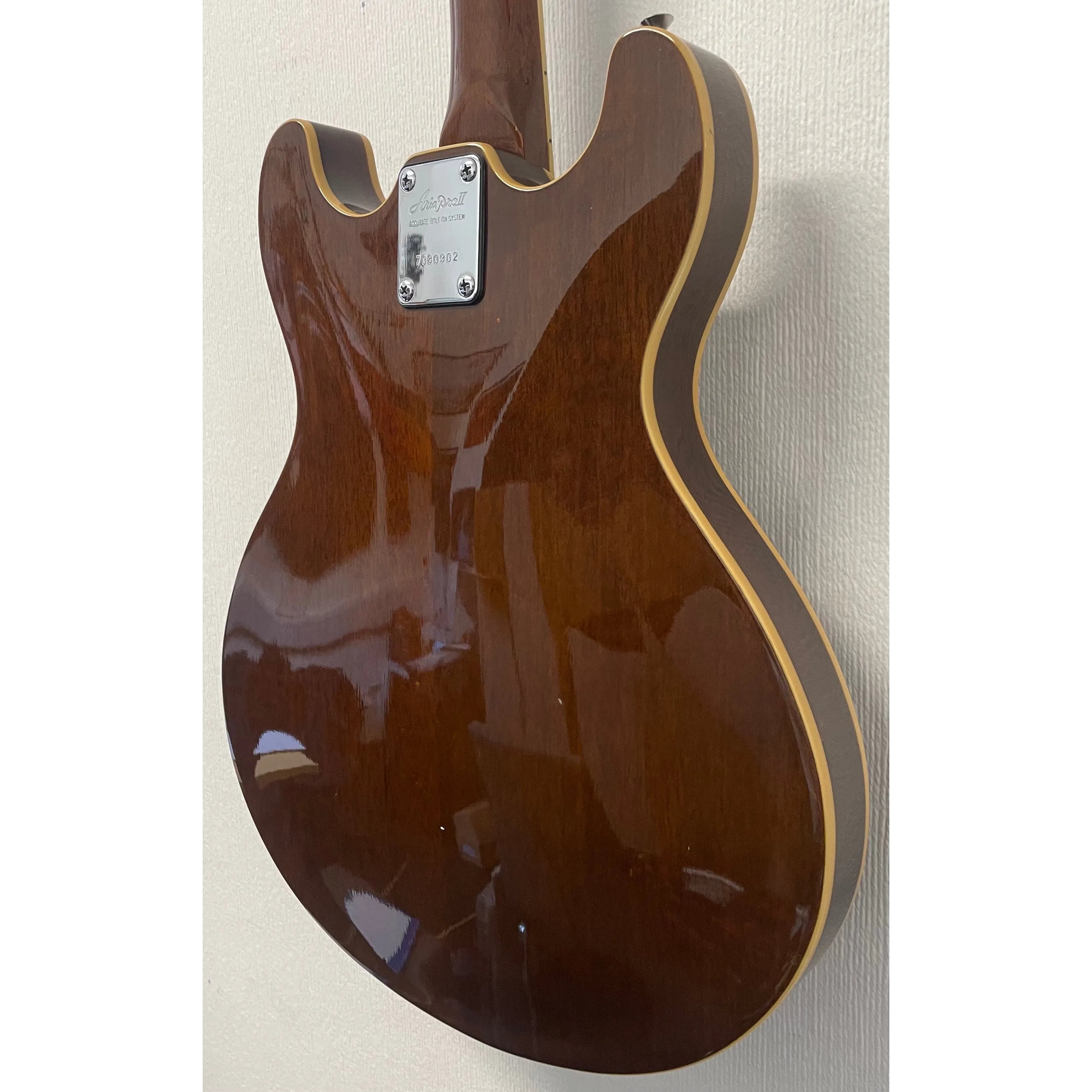 Aria Pro II Hollowbody Electric Guitar TA-40 in Walnut Pre-Owned