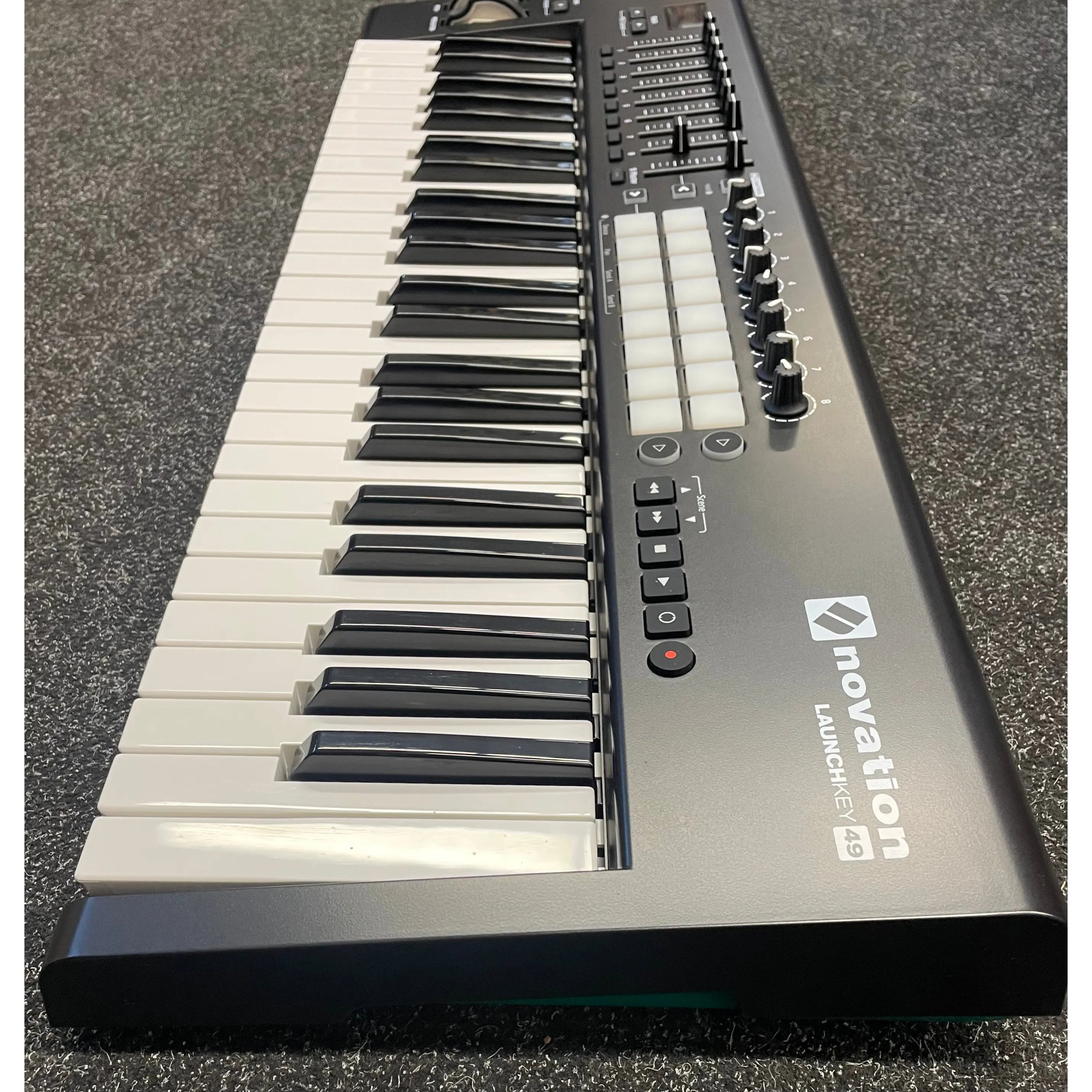 Novation Launchkey 49 MKII MIDI Keyboard Controller Pre-Owned