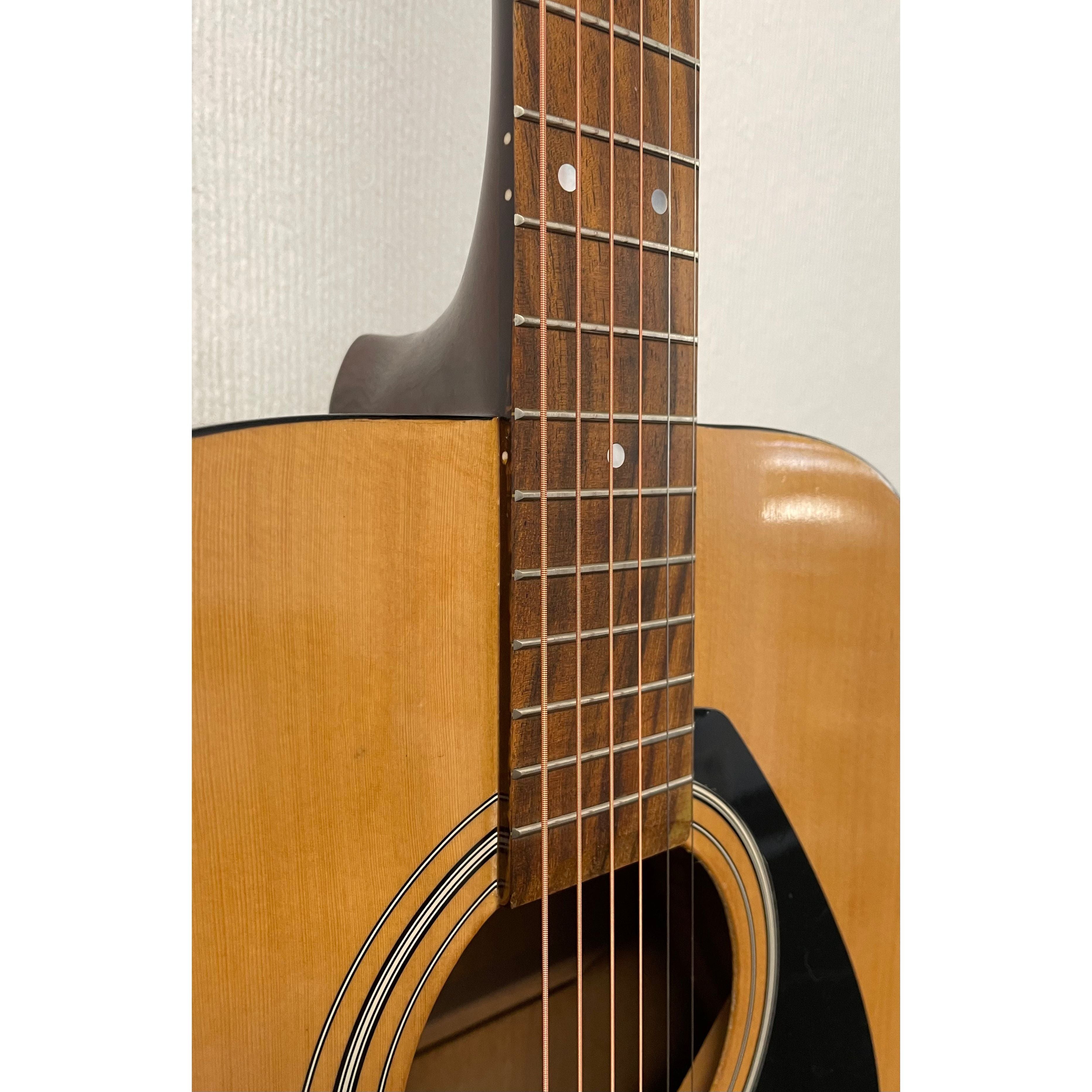 Yamaha F310 Dreadnought Acoustic Guitar in Natural Pre-Owned
