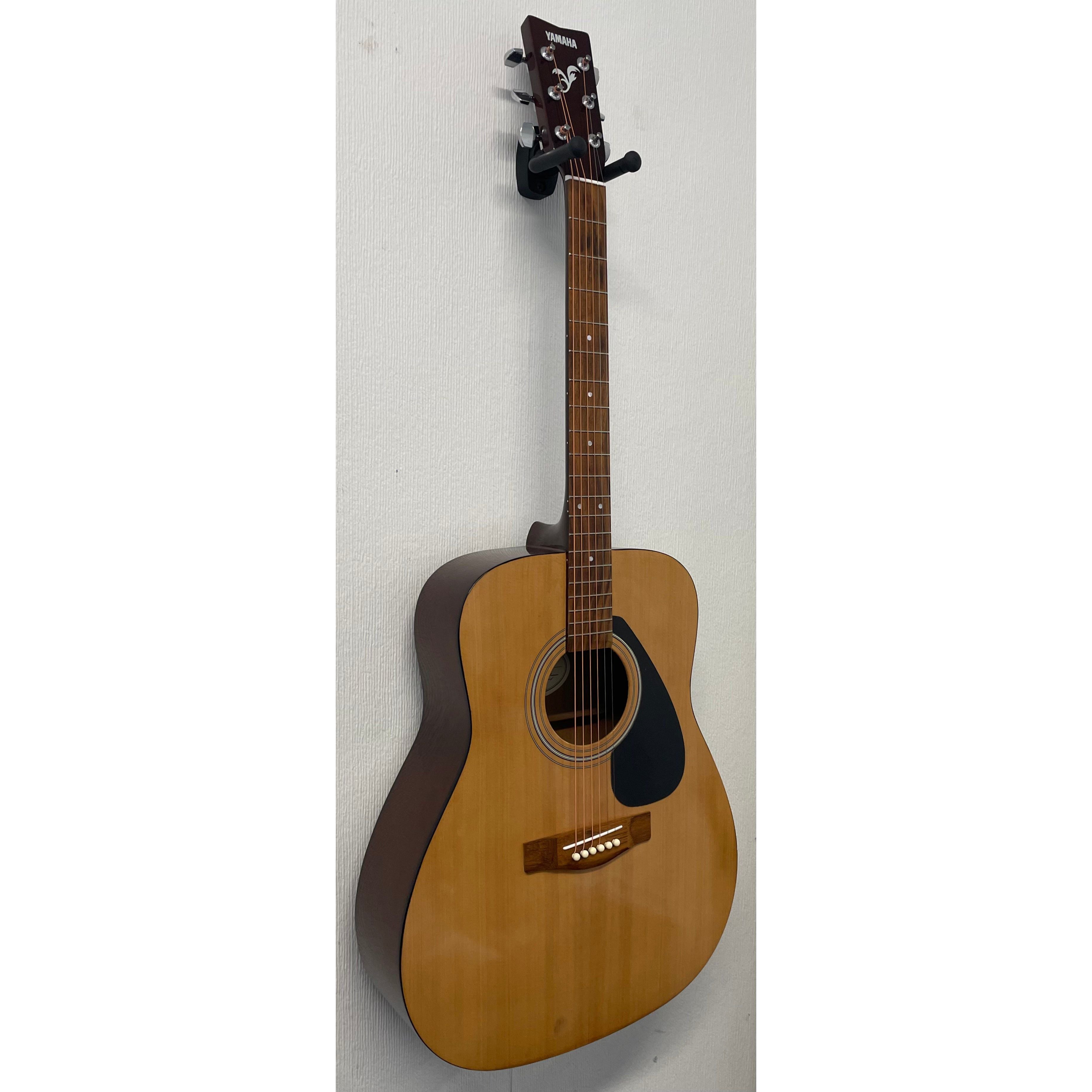 Yamaha F310 Dreadnought Acoustic Guitar in Natural Pre-Owned