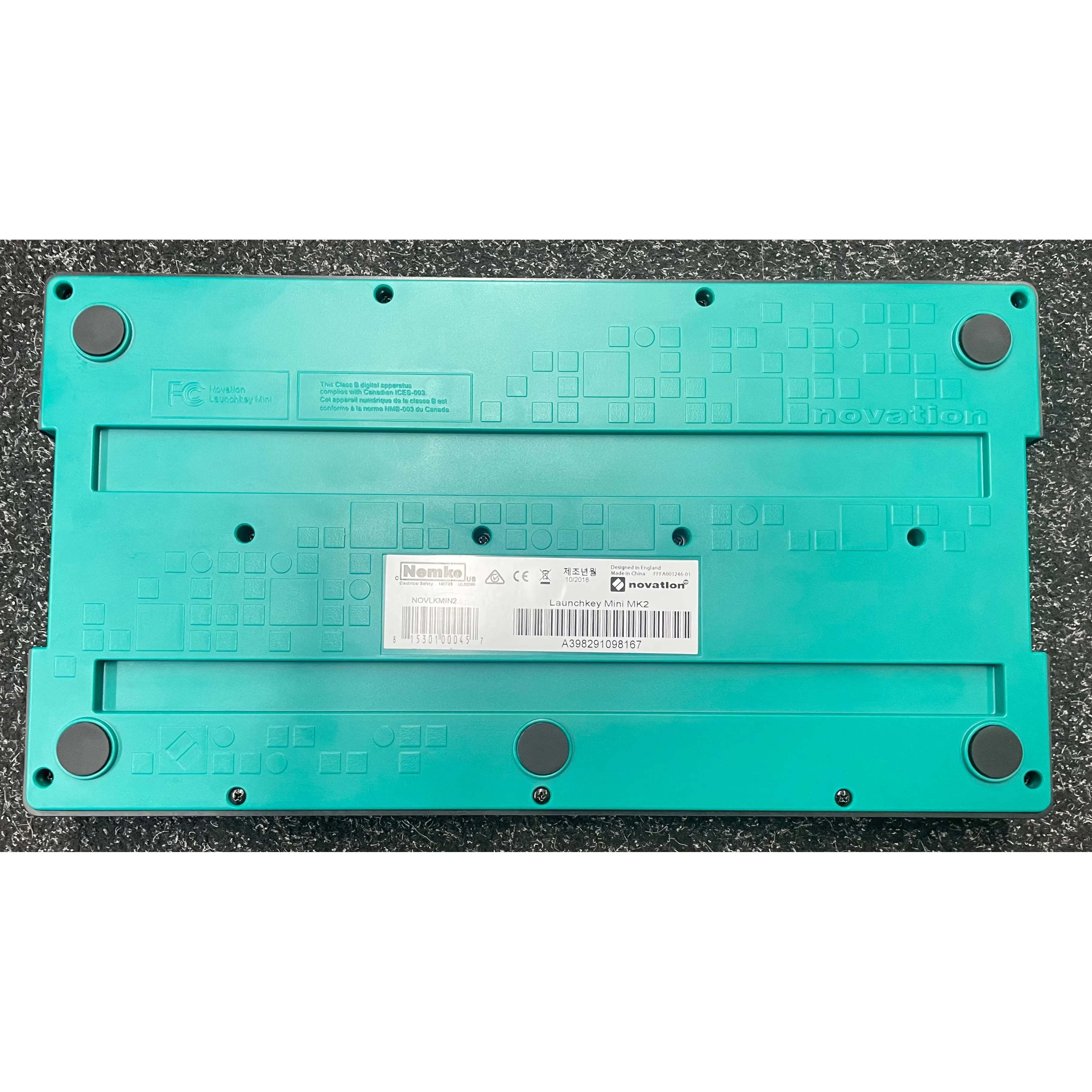 Novation LAUNCHKEY-MINI-MK2 25-Key USB MIDI Controller Pre-Owned