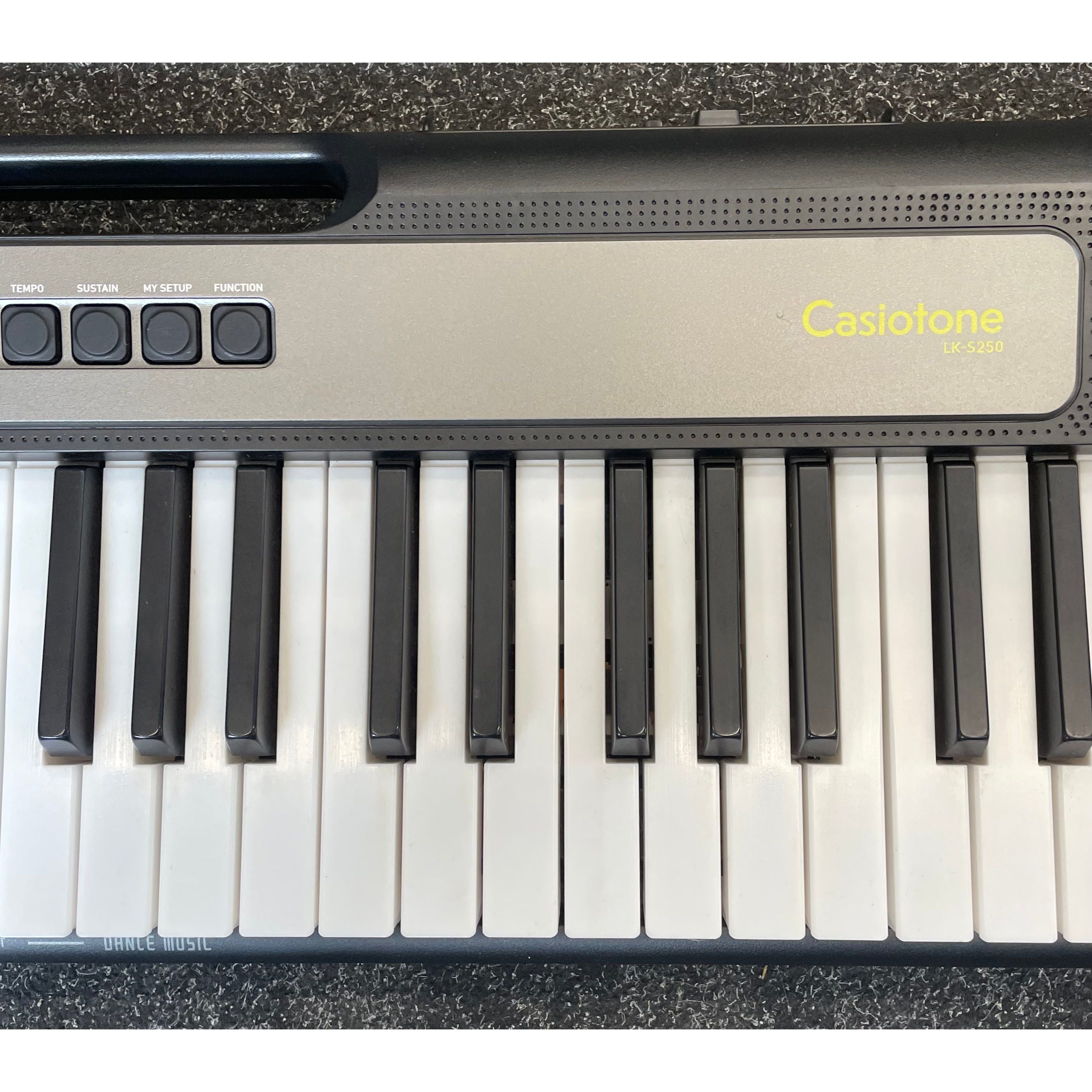 Casio LK-S250 61-Key Portable Keyboard Pre-Owned