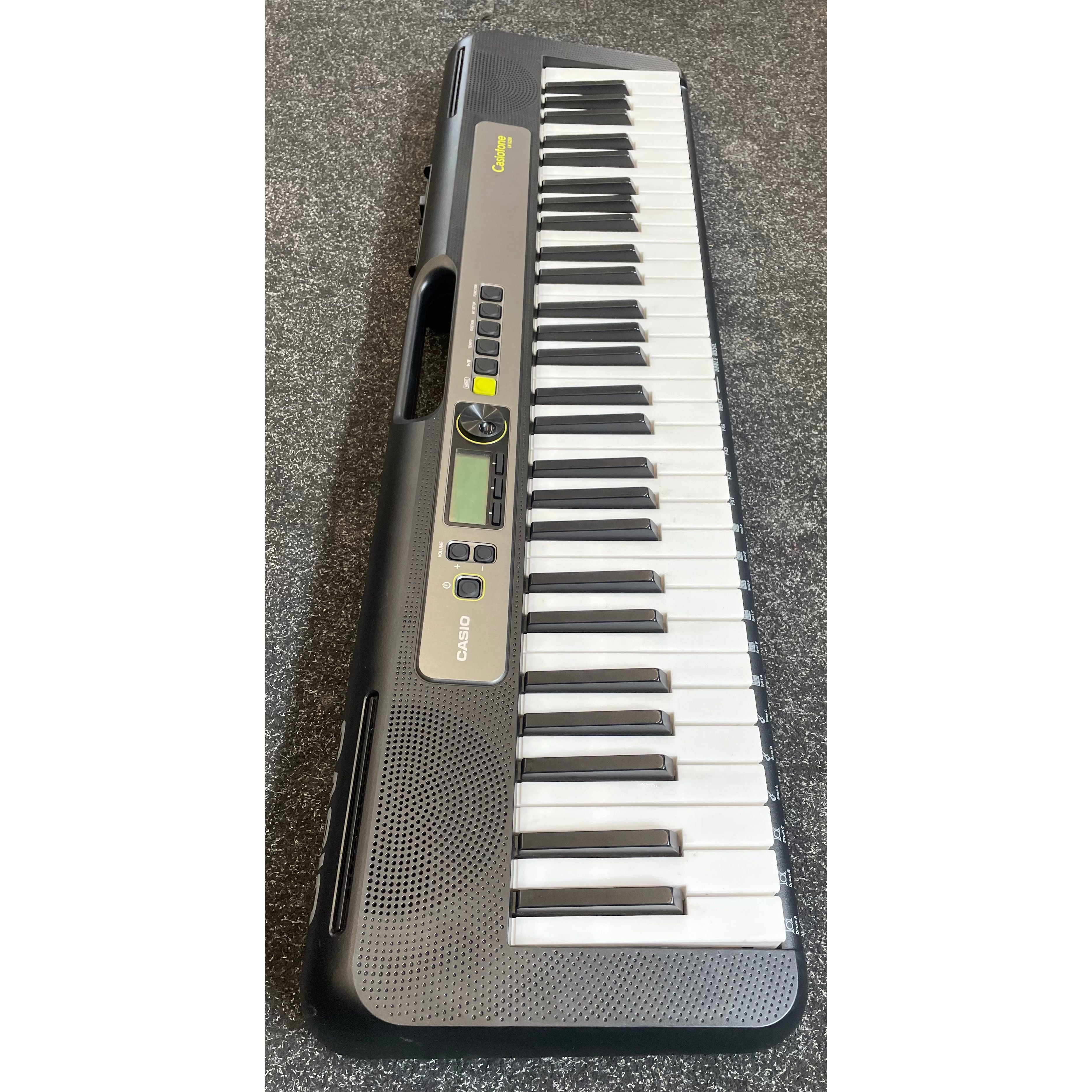 Casio LK-S250 61-Key Portable Keyboard Pre-Owned