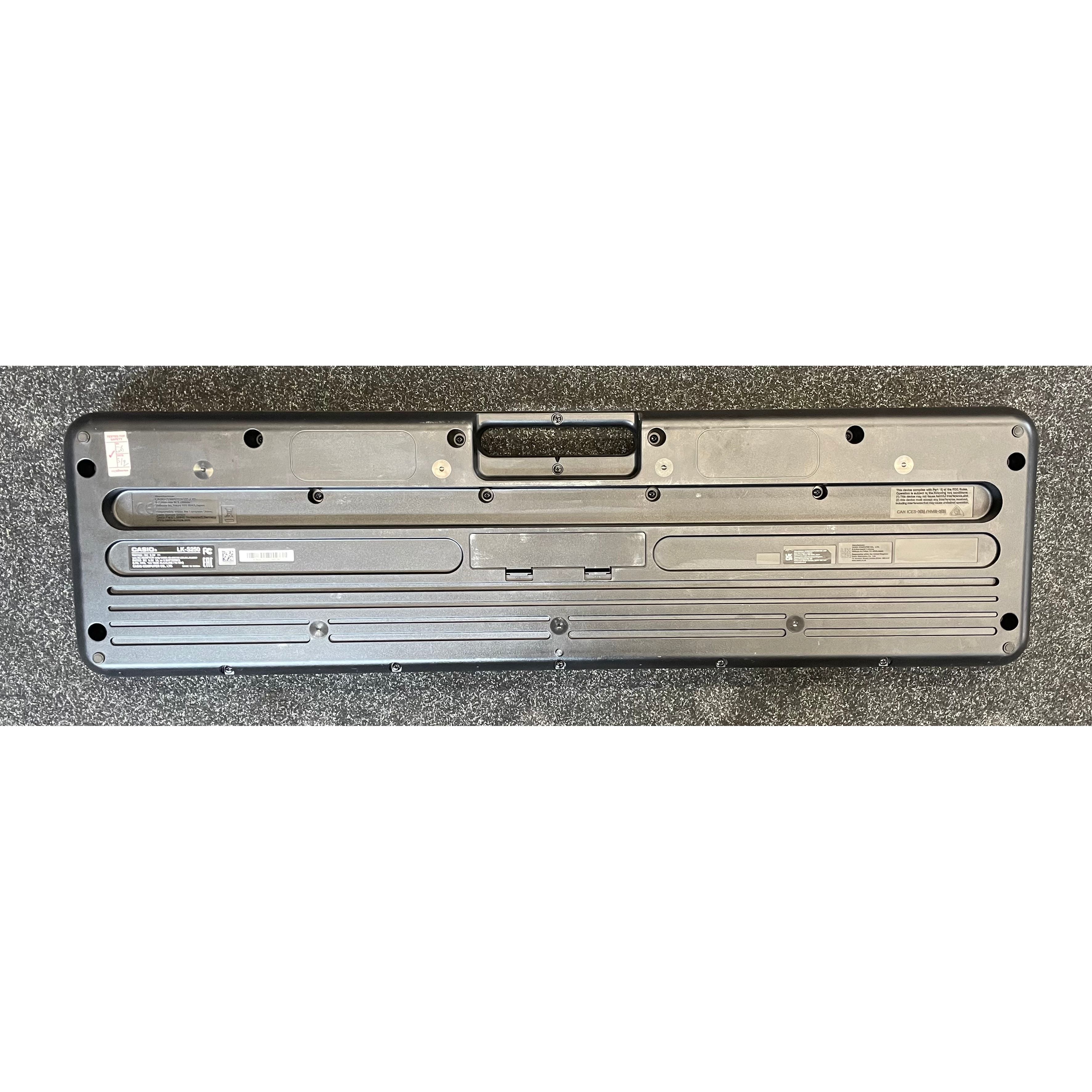 Casio LK-S250 61-Key Portable Keyboard Pre-Owned