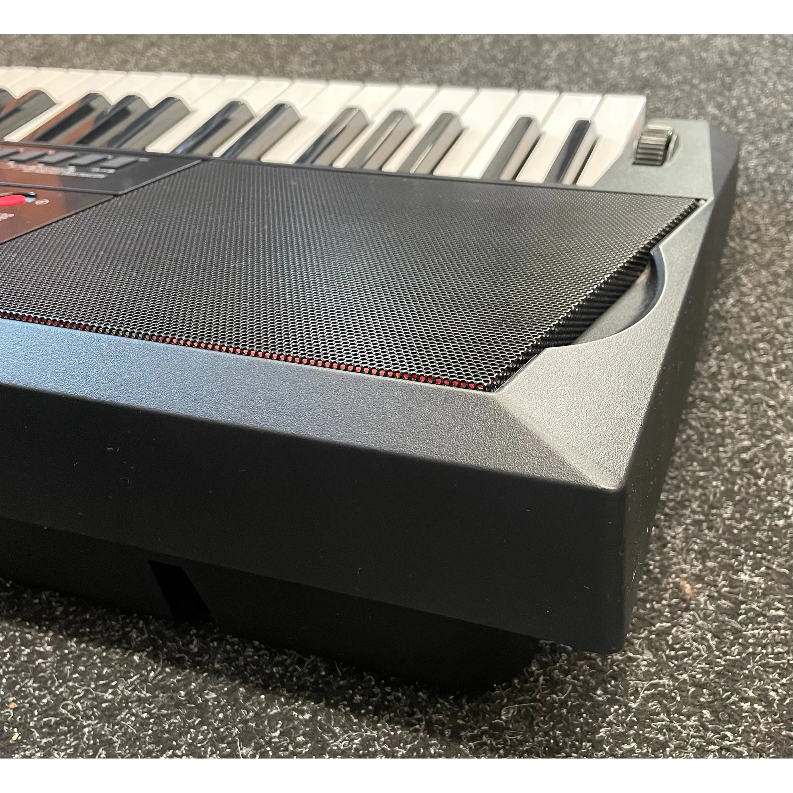 Casio CT-X3000 61-Key Portable Digital Keyboard with PSU and Sustain Pedal Pre-Owned