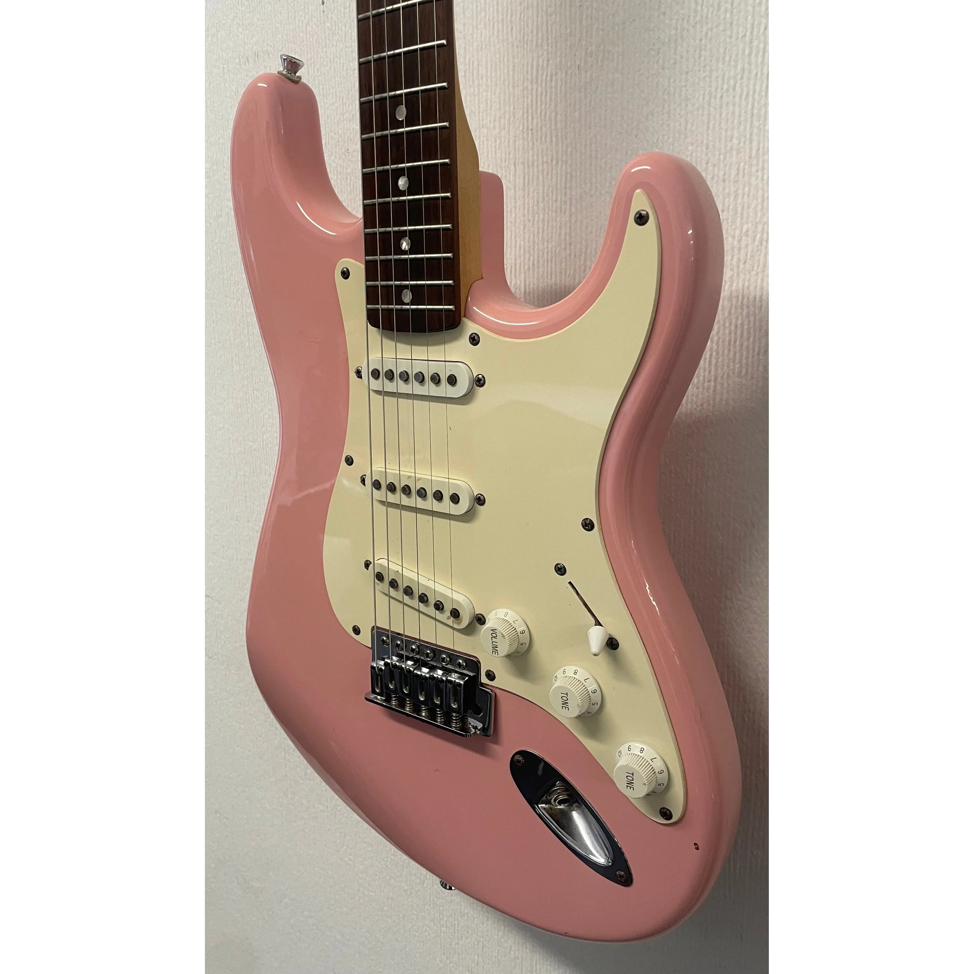 Squier Bullet Stratocaster Electric Guitar in Shell Pink Pre-Owned