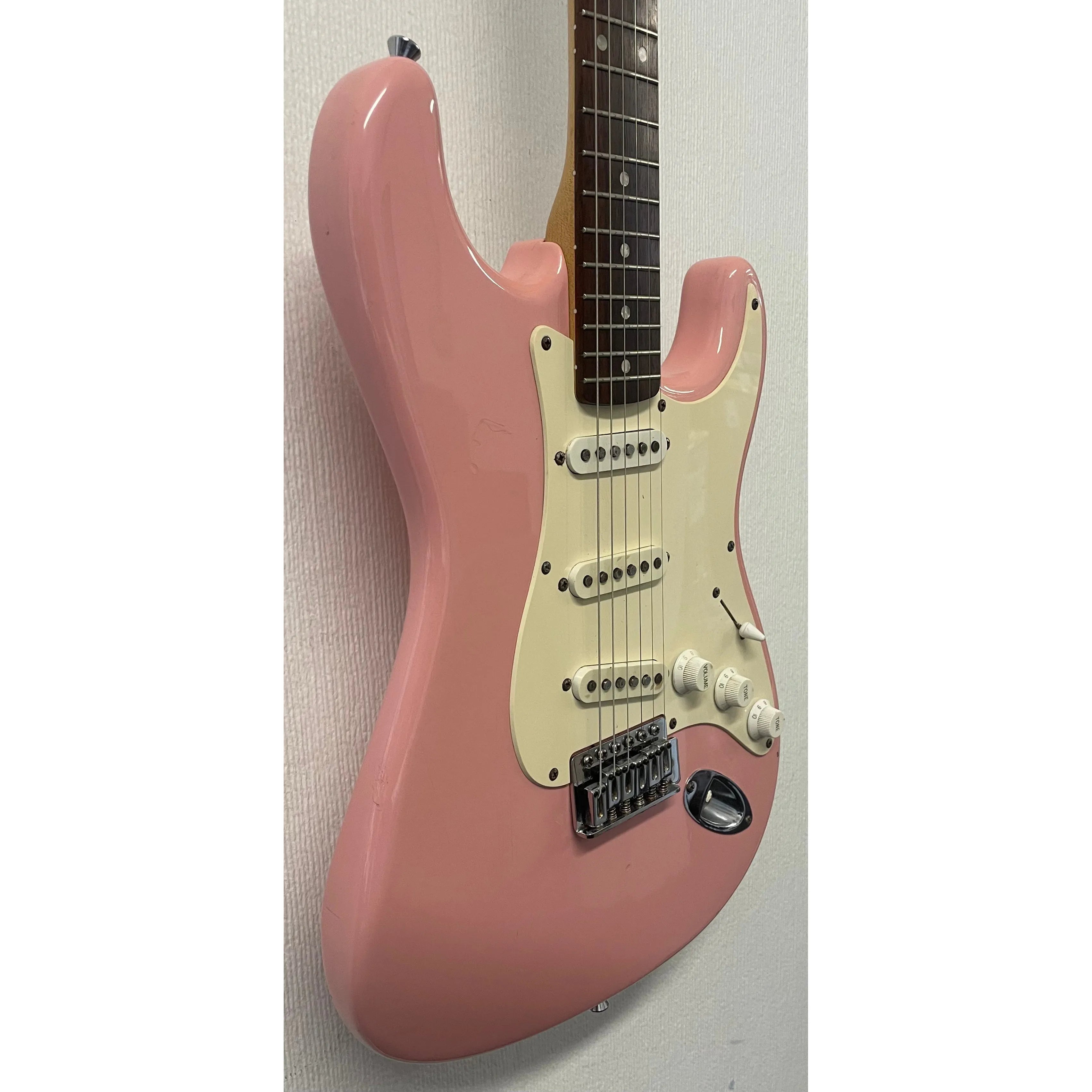Squier Bullet Stratocaster Electric Guitar in Shell Pink Pre-Owned