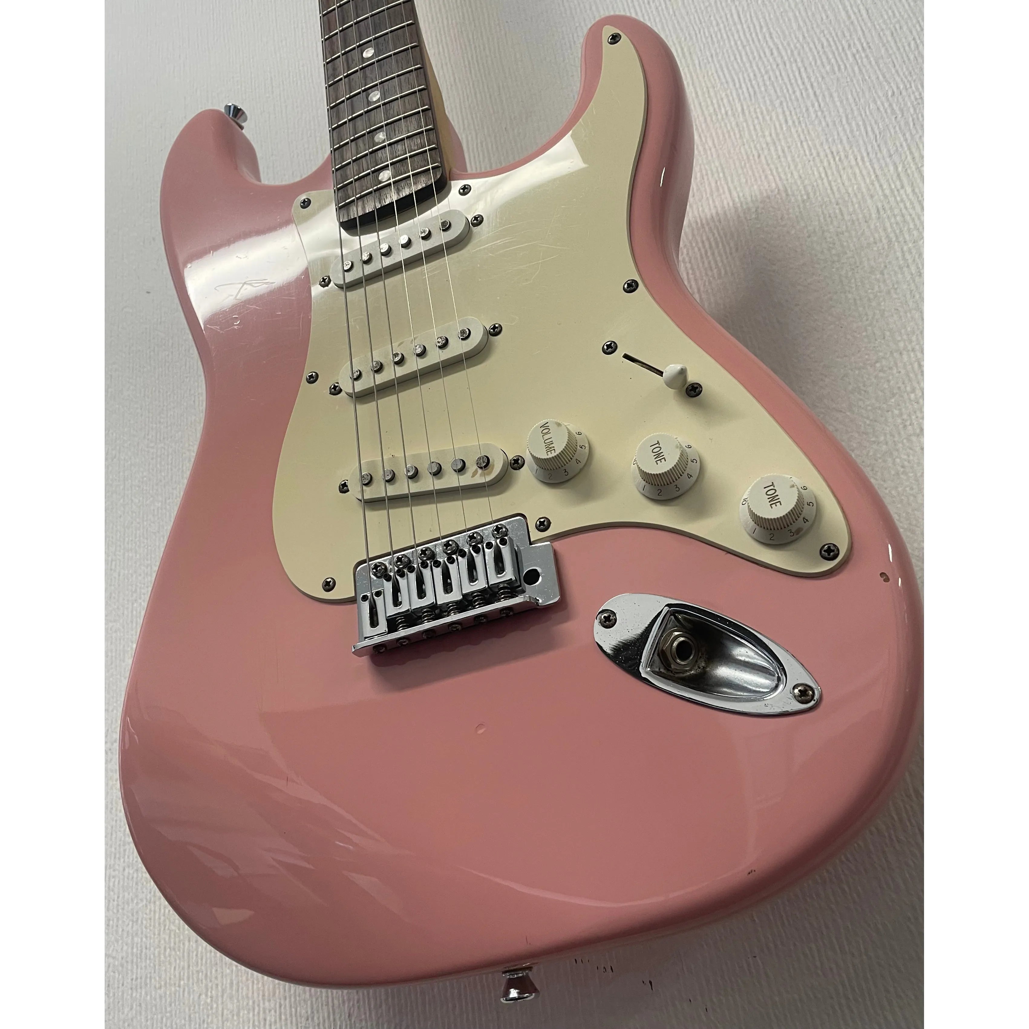 Squier Bullet Stratocaster Electric Guitar in Shell Pink Pre-Owned