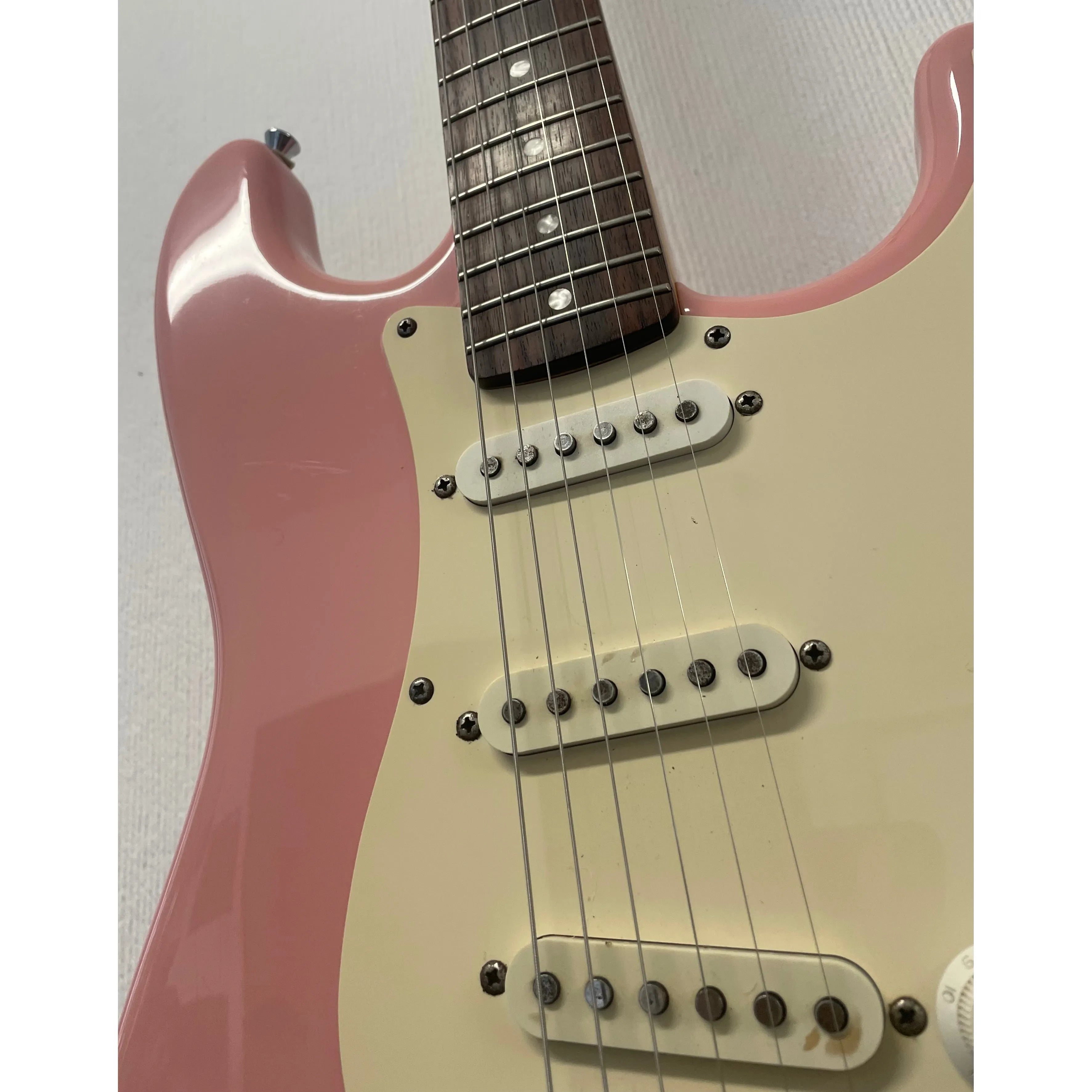 Squier Bullet Stratocaster Electric Guitar in Shell Pink Pre-Owned
