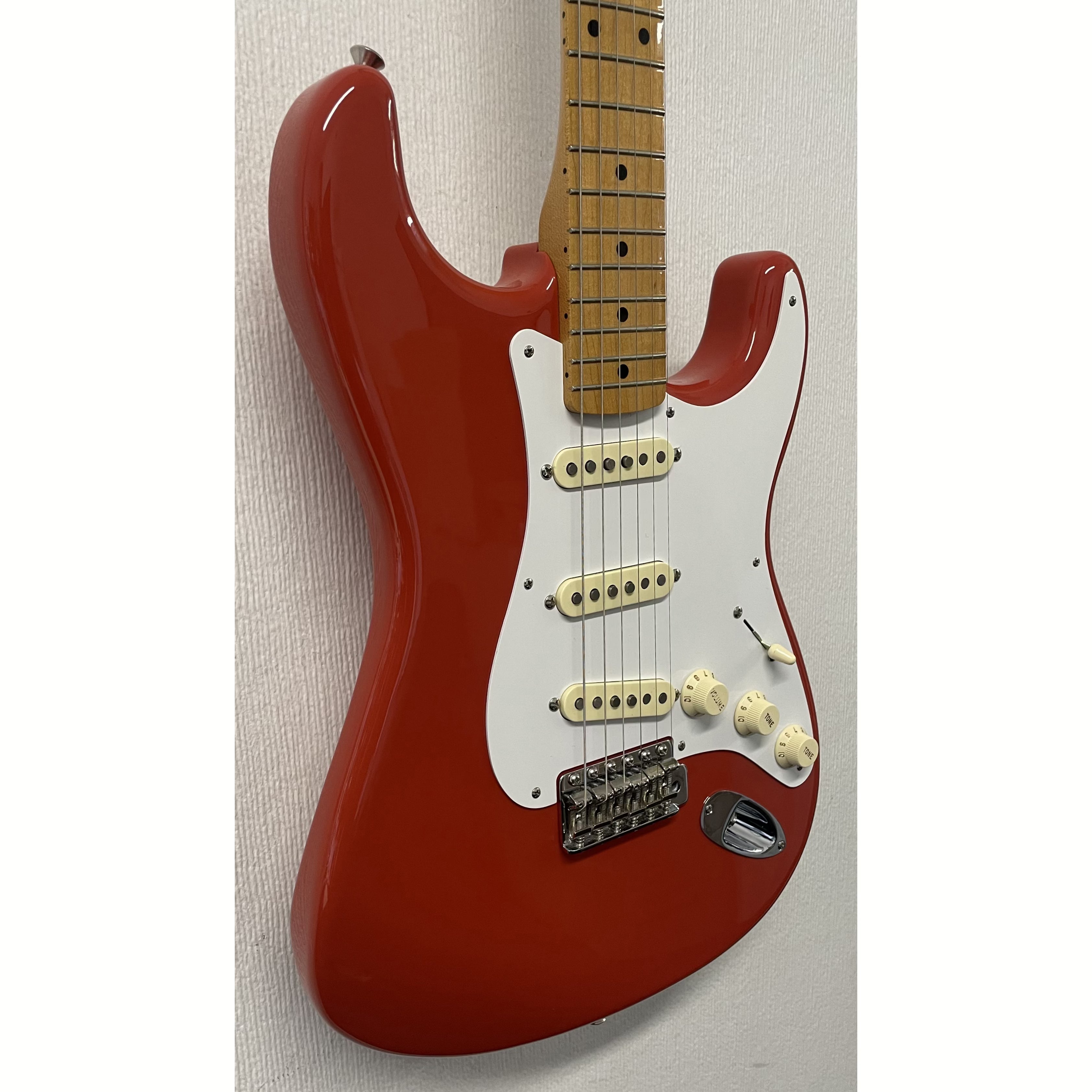 Fender Classic Series 50's Stratocaster in Fiesta Red with Gigbag Pre-Owned