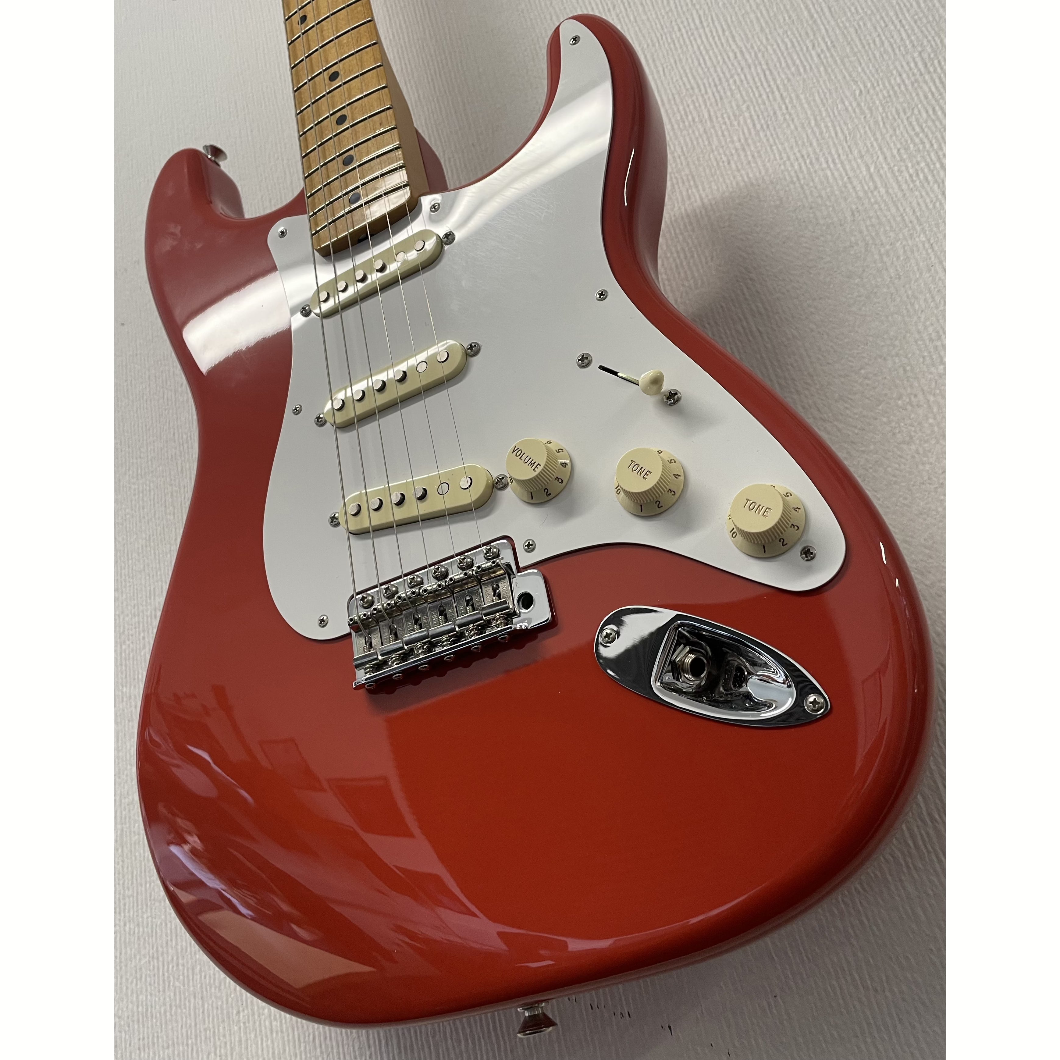 Fender Classic Series 50's Stratocaster in Fiesta Red with Gigbag Pre-Owned
