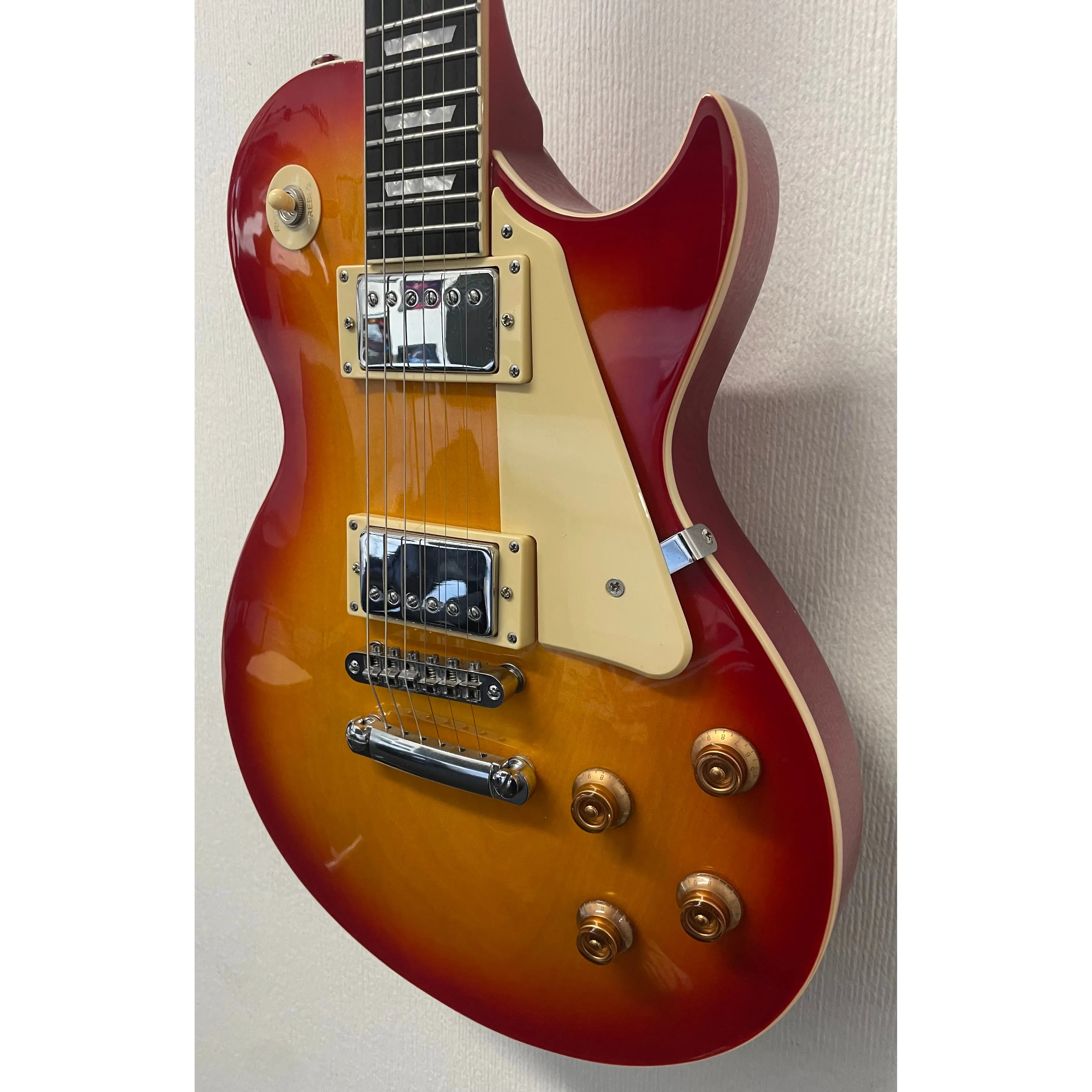 Harley Benton SC-450 CB Classic Series Electric Guitar in Sunburst Pre-Owned