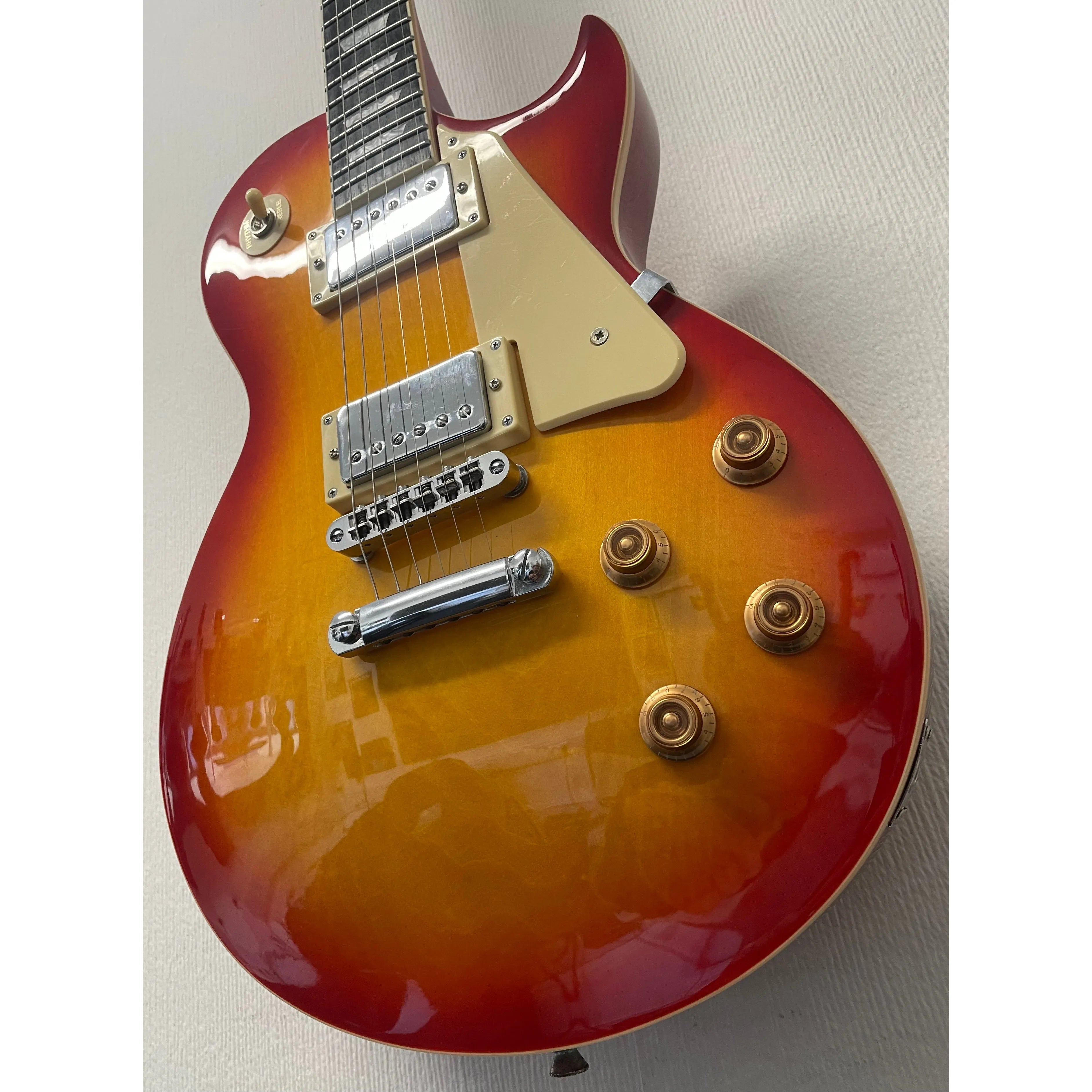 Harley Benton SC-450 CB Classic Series Electric Guitar in Sunburst Pre-Owned