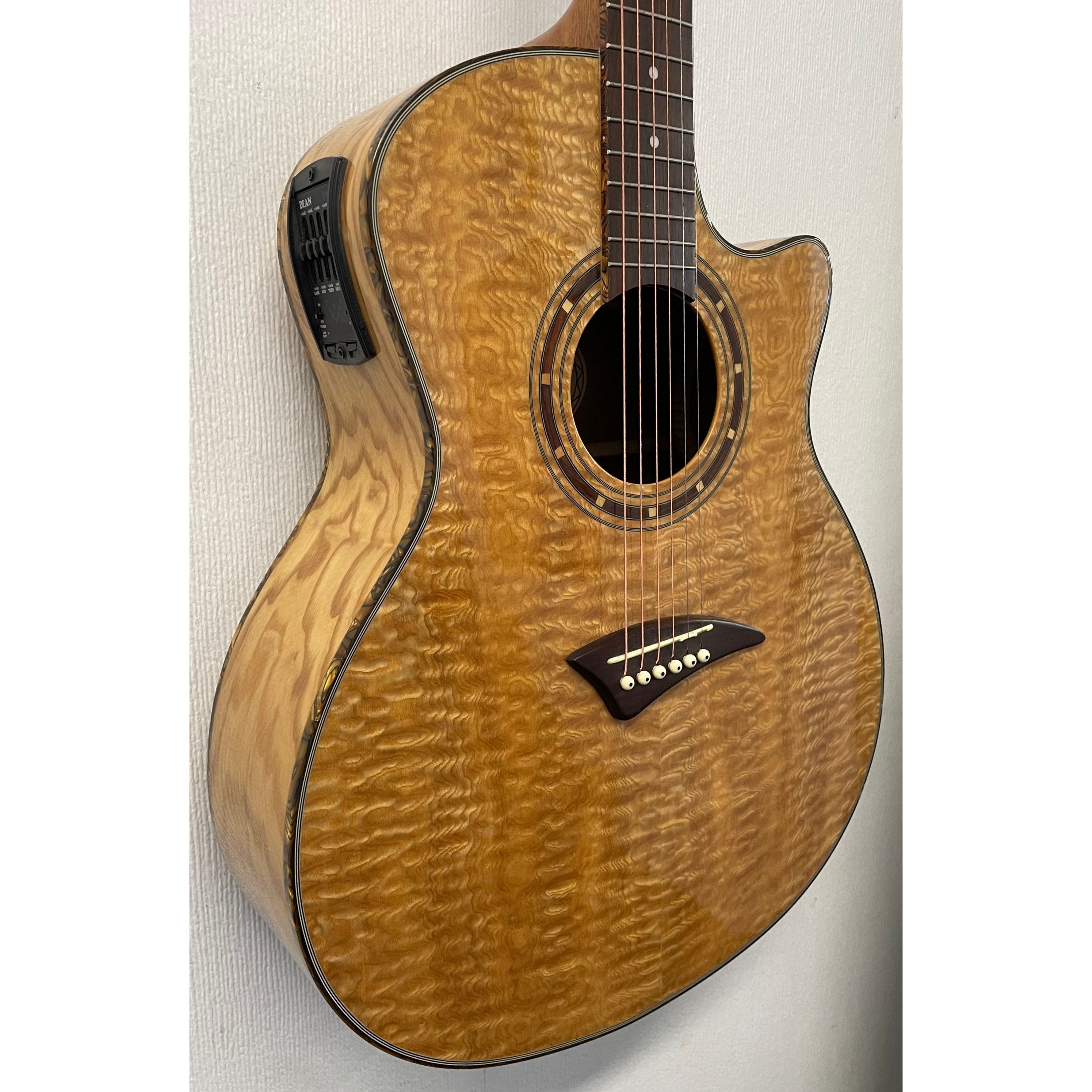 Dean EGA-GN Exotica Quilted Ash Electro Acoustic Guitar Pre-Owned