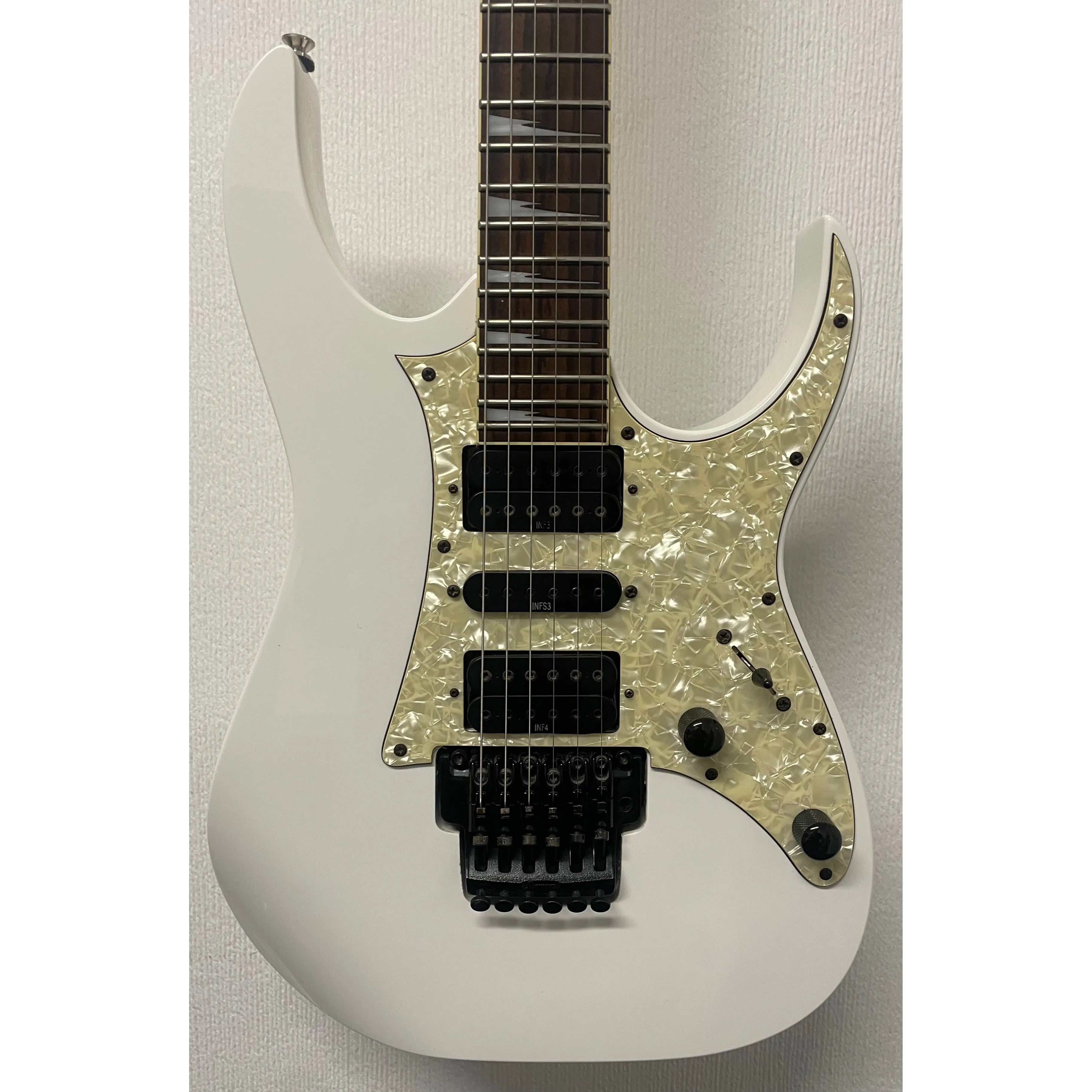 Ibanez RG350DX RG Series Electric Guitar in White with Gigbag Pre-Owned