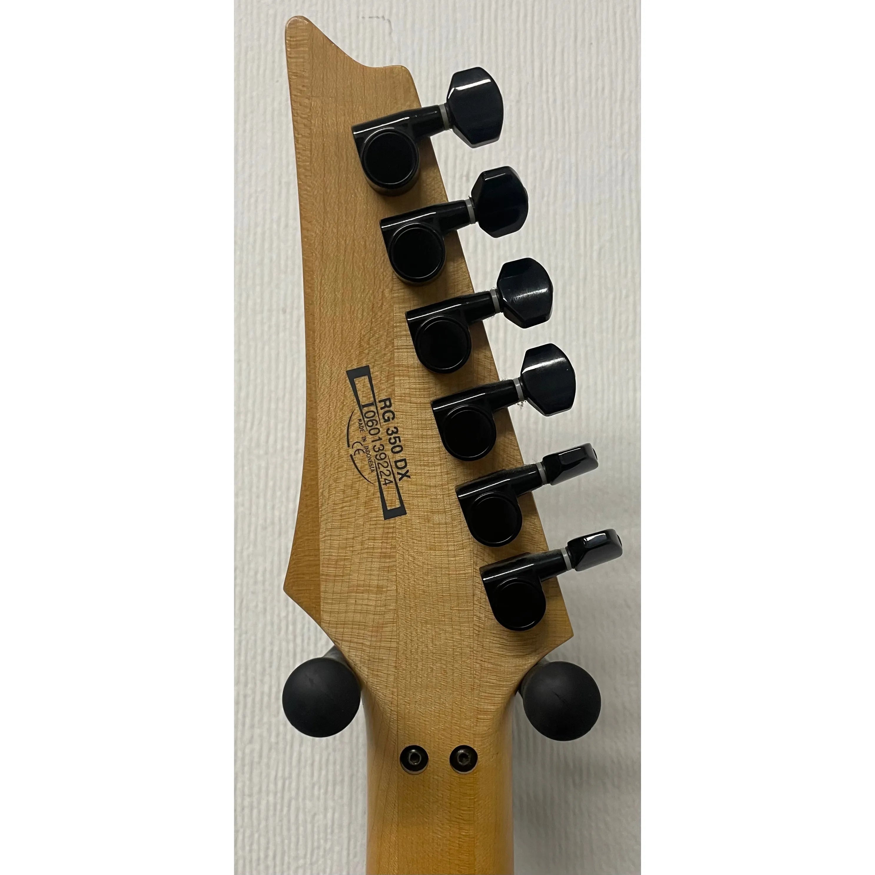 Ibanez RG350DX RG Series Electric Guitar in White with Gigbag Pre-Owned