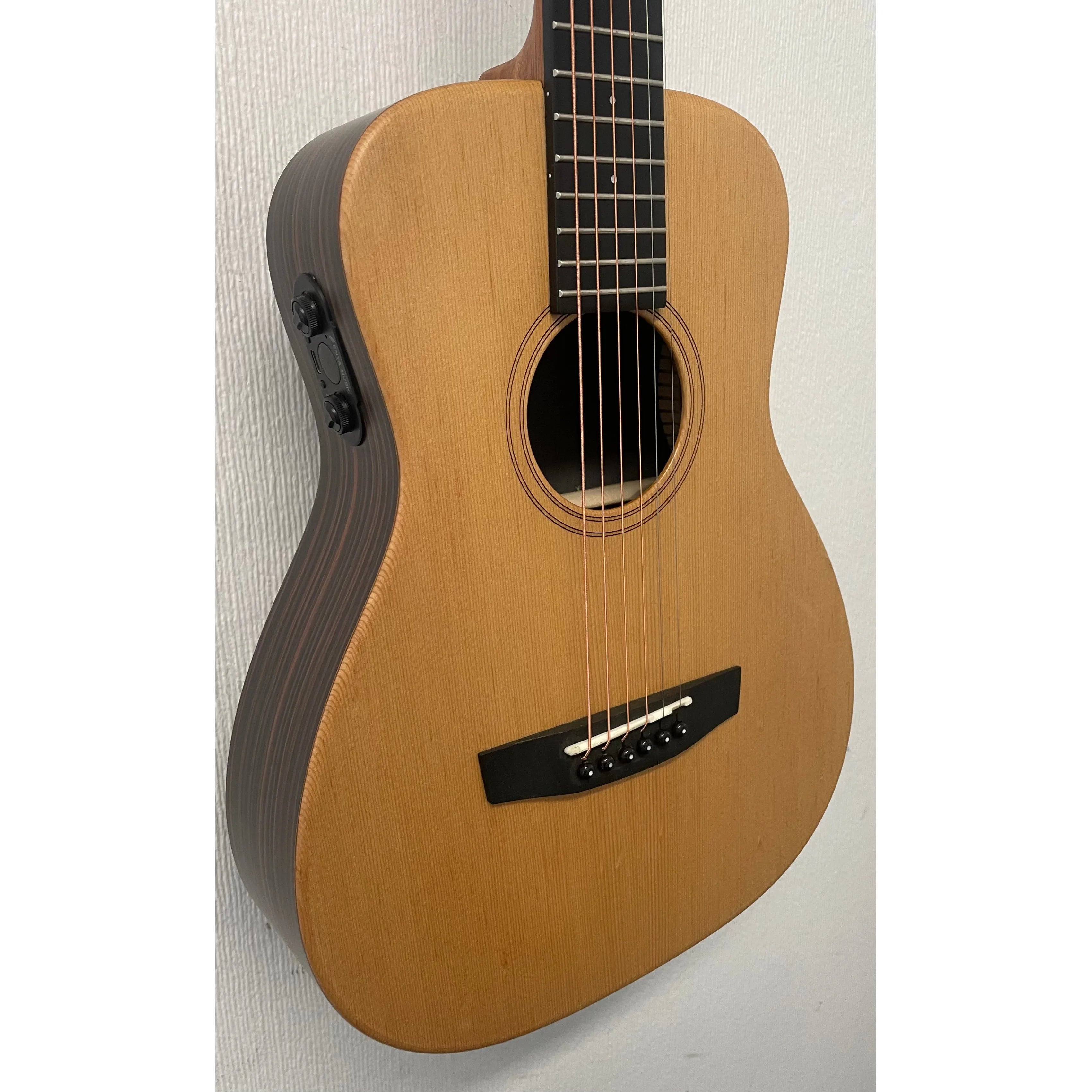 Enya EB-X1 Pro EQ Electro Acoustic Self Amplifying Guitar in Natural Pre-Owned