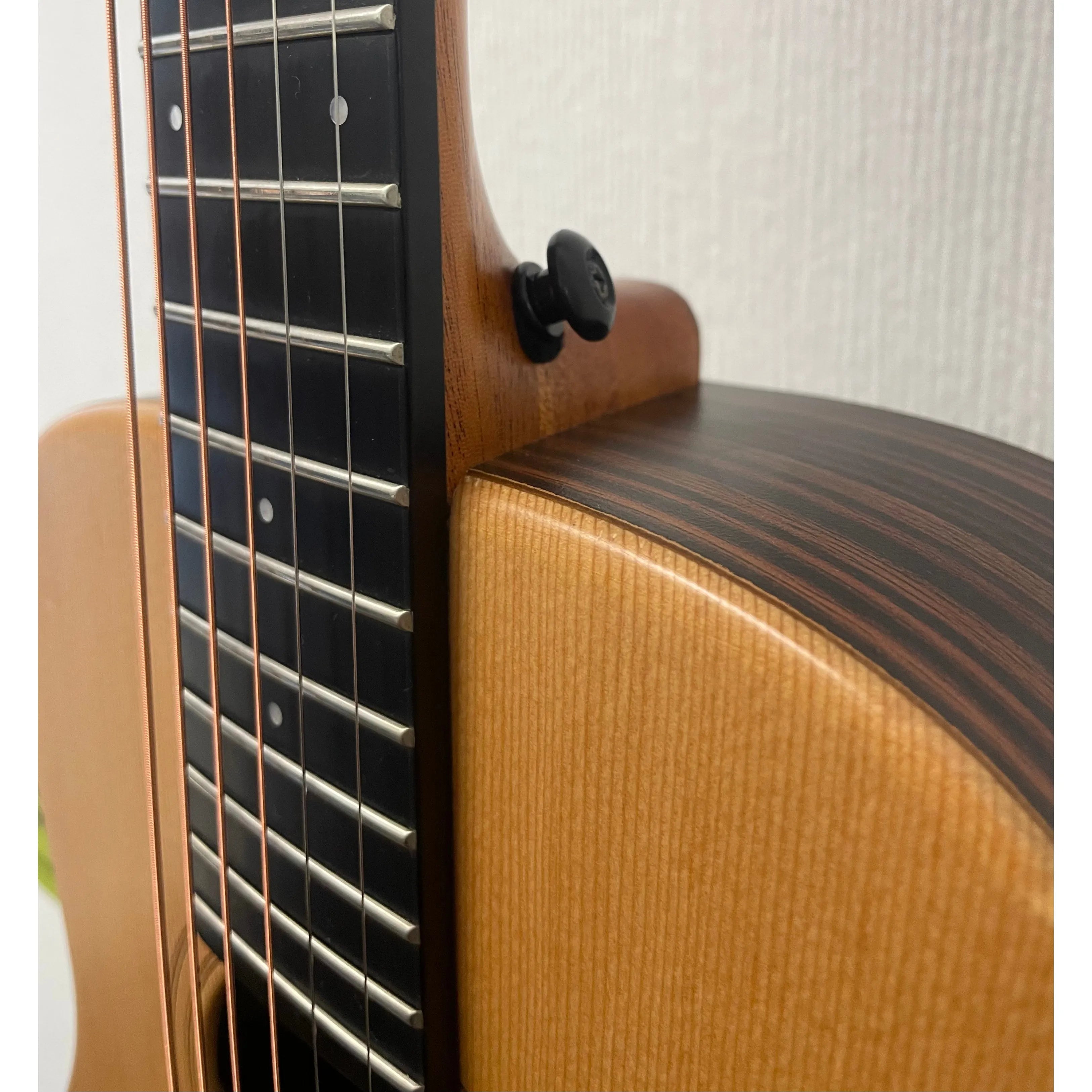 Enya EB-X1 Pro EQ Electro Acoustic Self Amplifying Guitar in Natural Pre-Owned