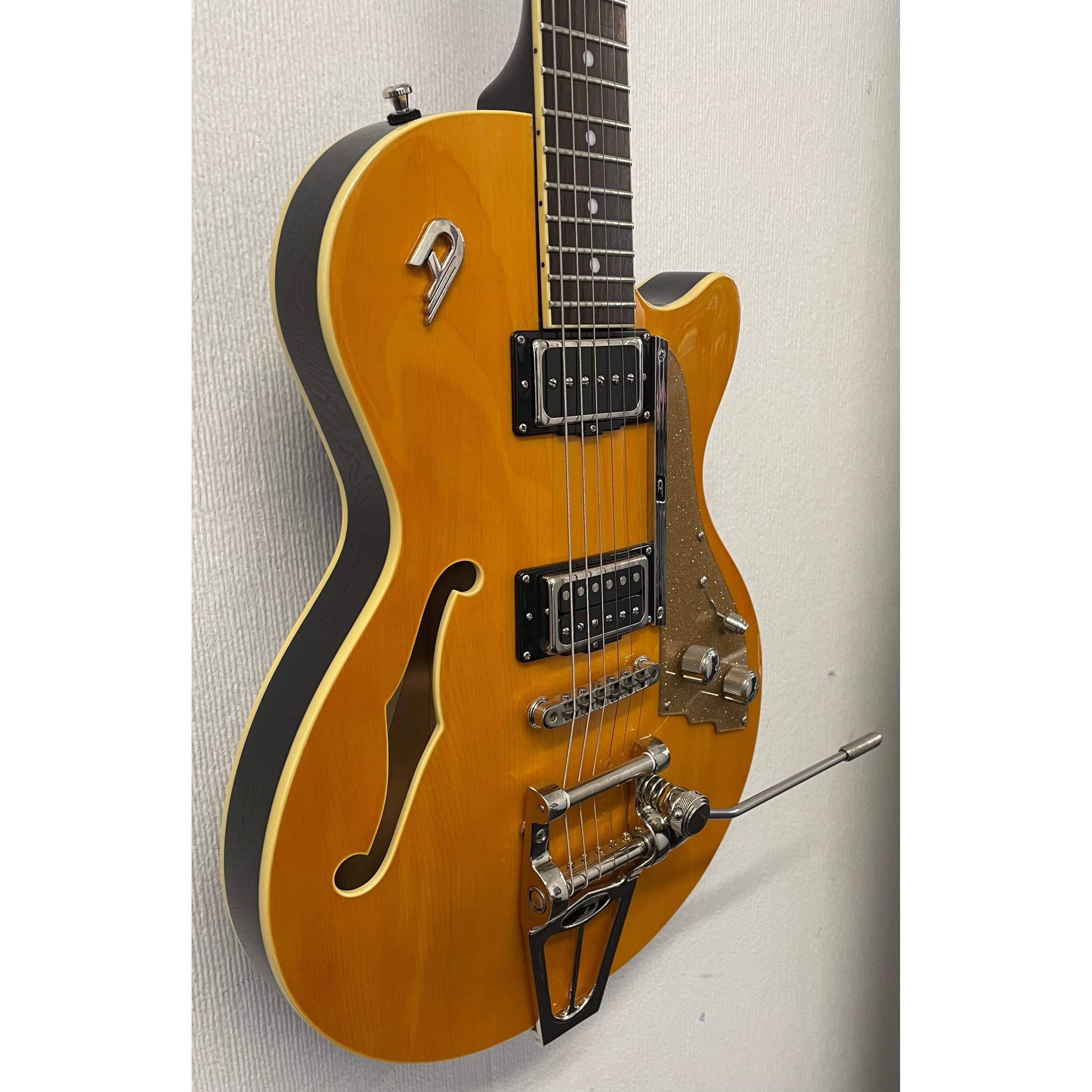 Duesenberg Starplayer TV in Trans Orange with Original Hardcase and Case Candy Pre-Owned