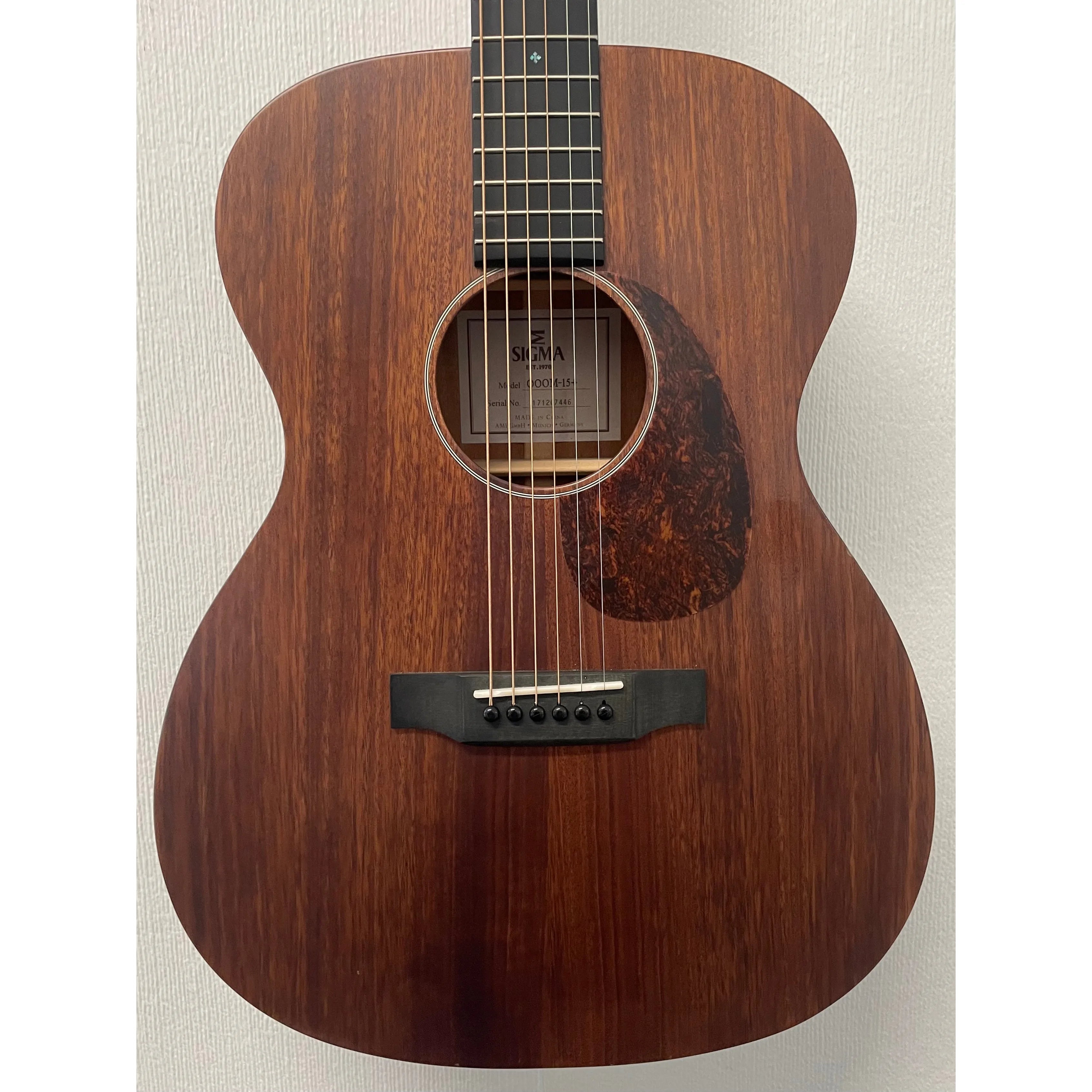 Sigma 15 Series 000M-15 Acoustic Guitar Pre-Owned