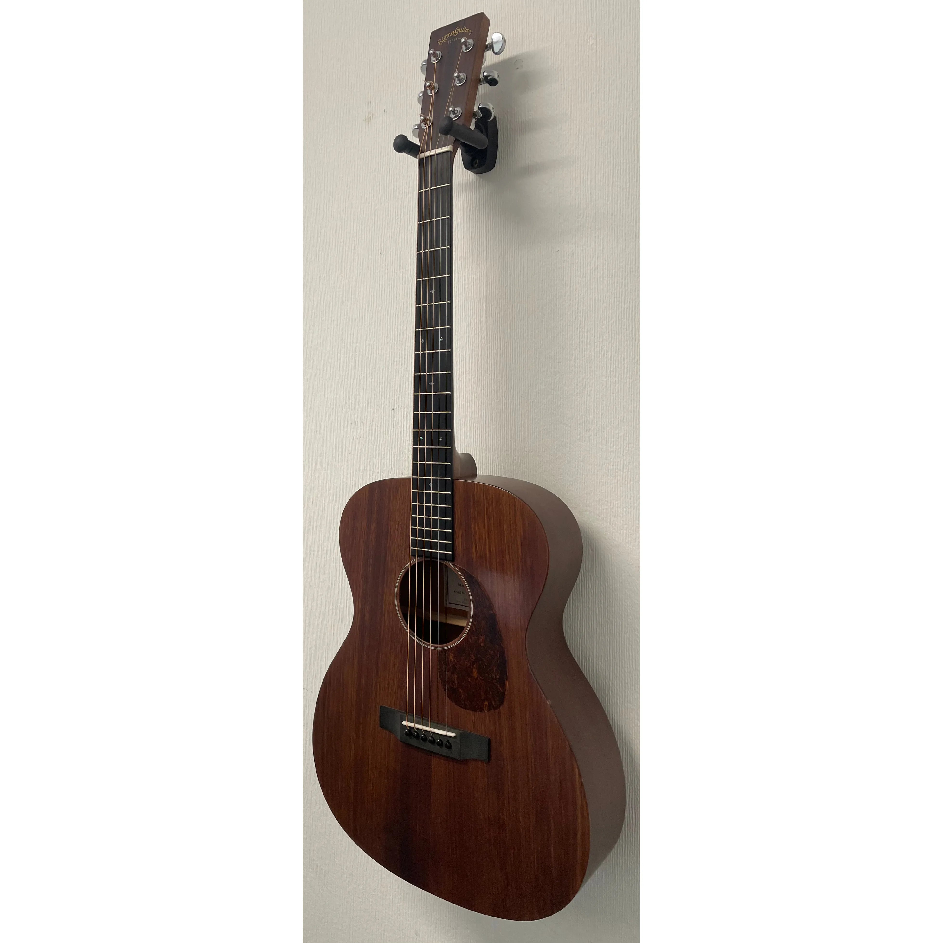 Sigma 15 Series 000M-15 Acoustic Guitar Pre-Owned