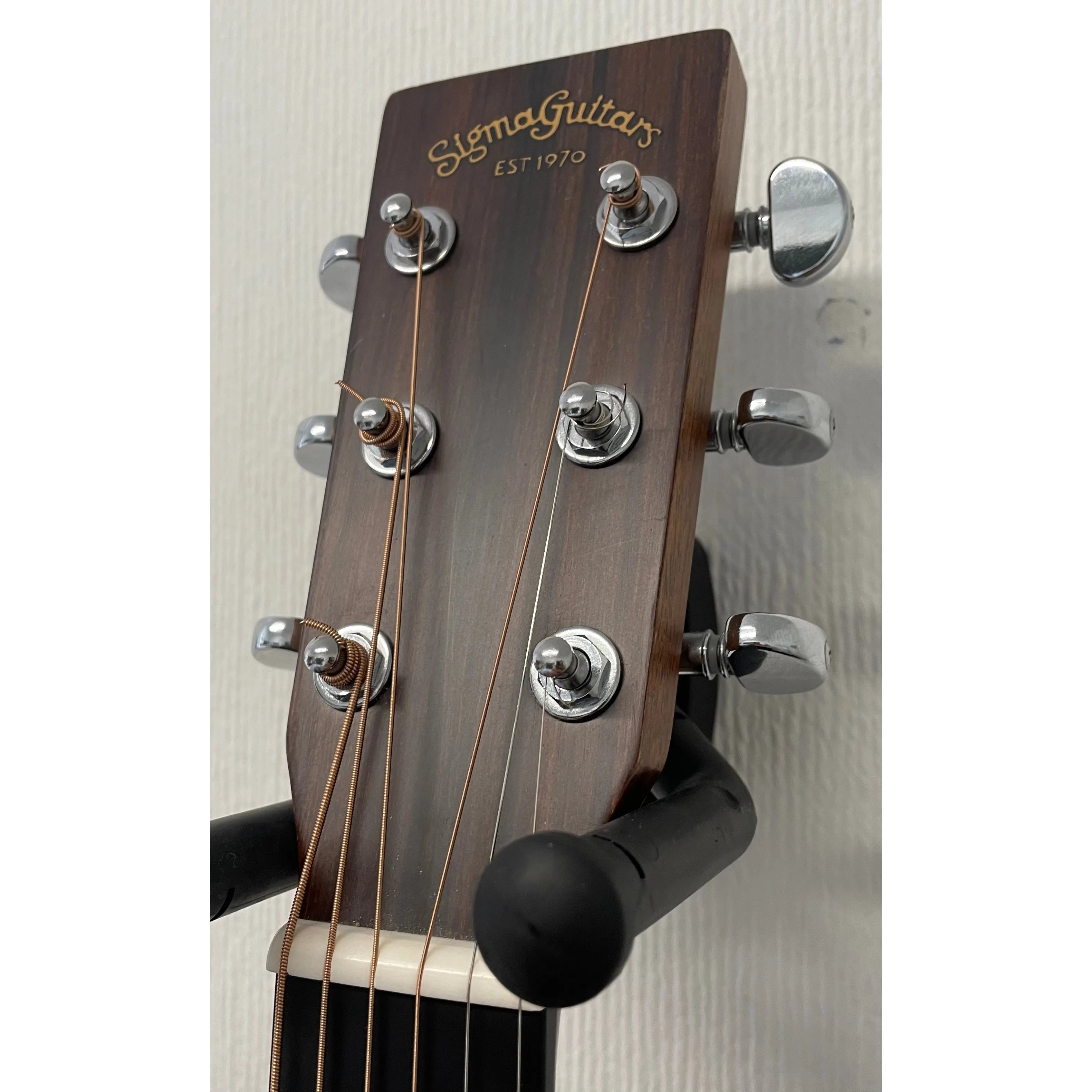 Sigma 15 Series 000M-15 Acoustic Guitar Pre-Owned