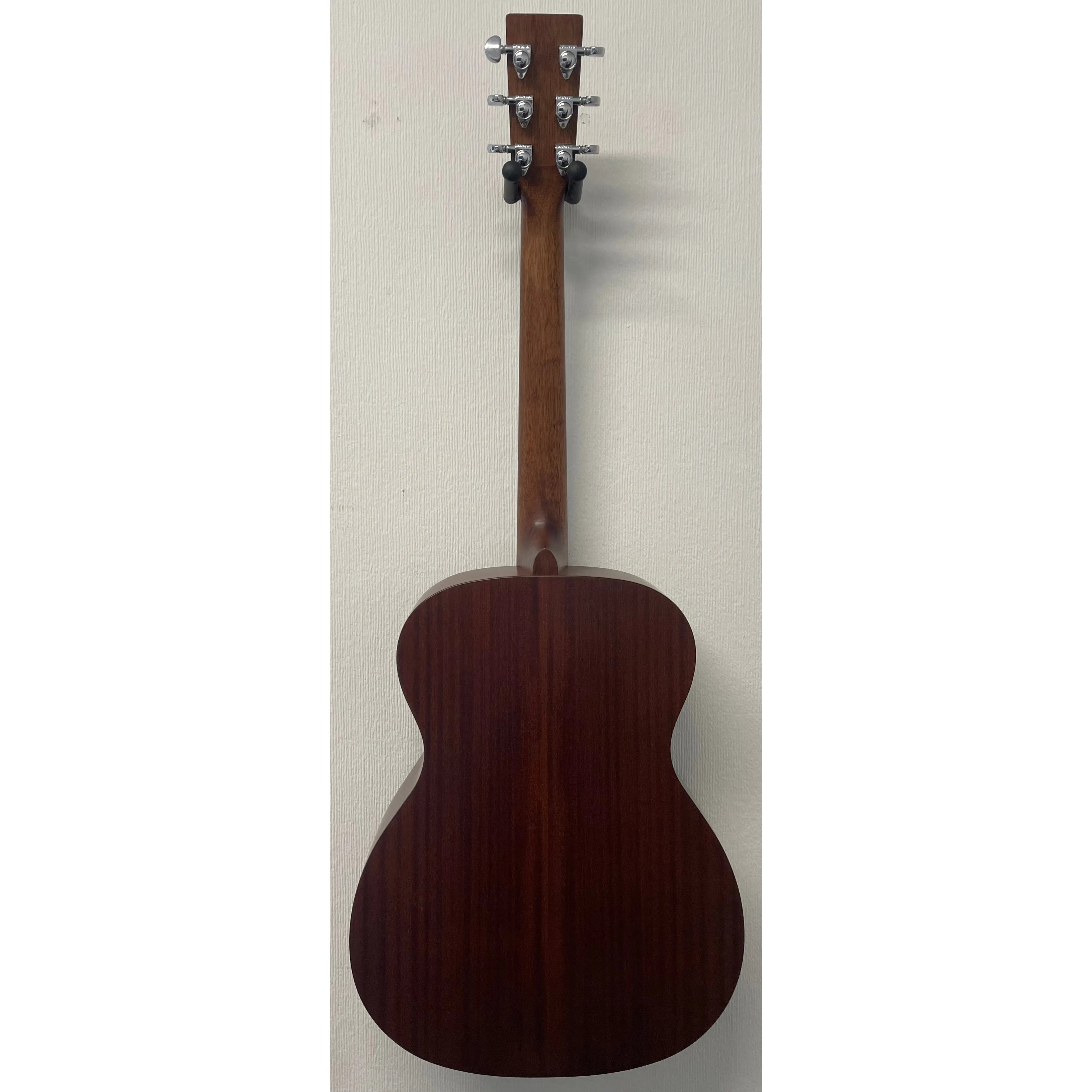 Sigma 15 Series 000M-15 Acoustic Guitar Pre-Owned