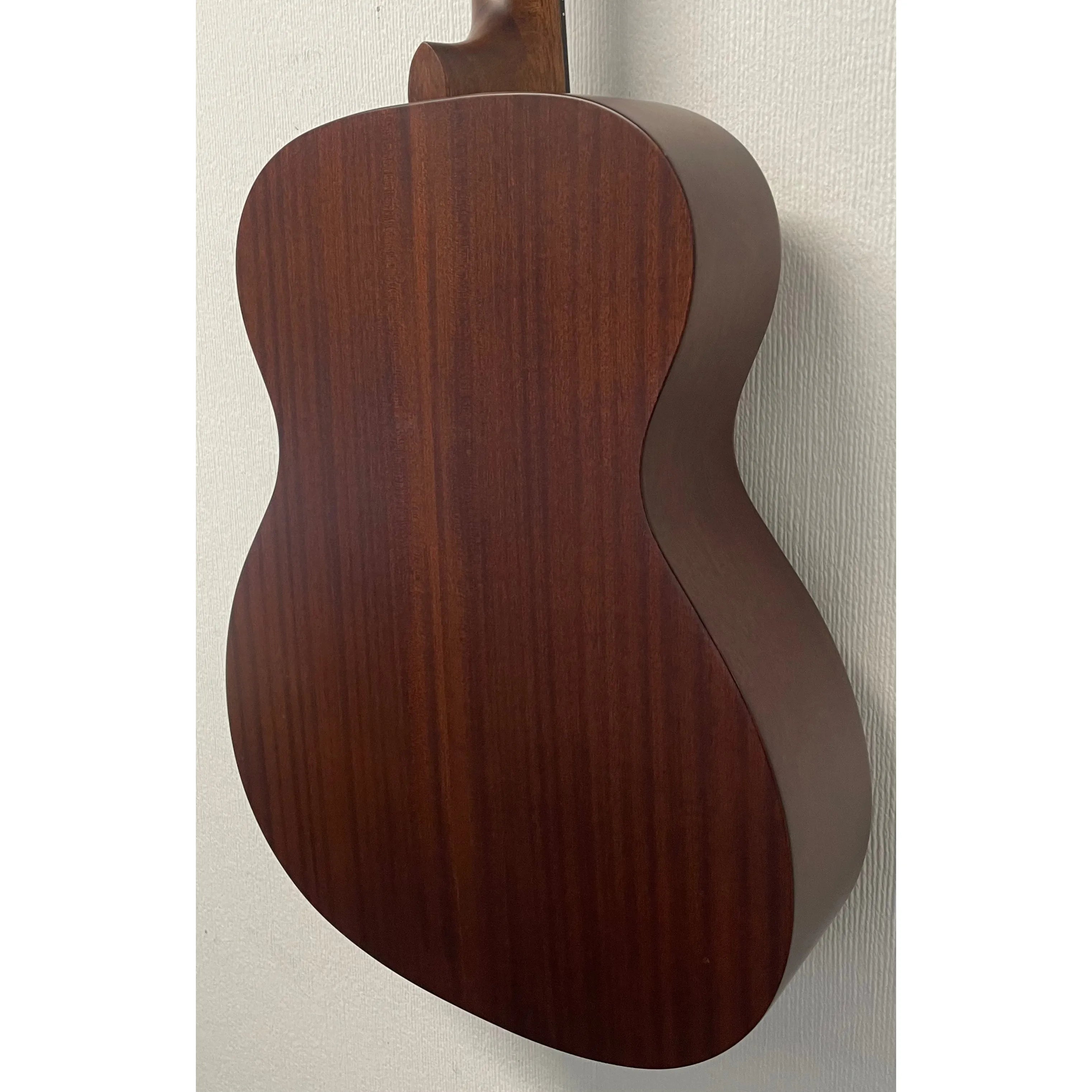 Sigma 15 Series 000M-15 Acoustic Guitar Pre-Owned