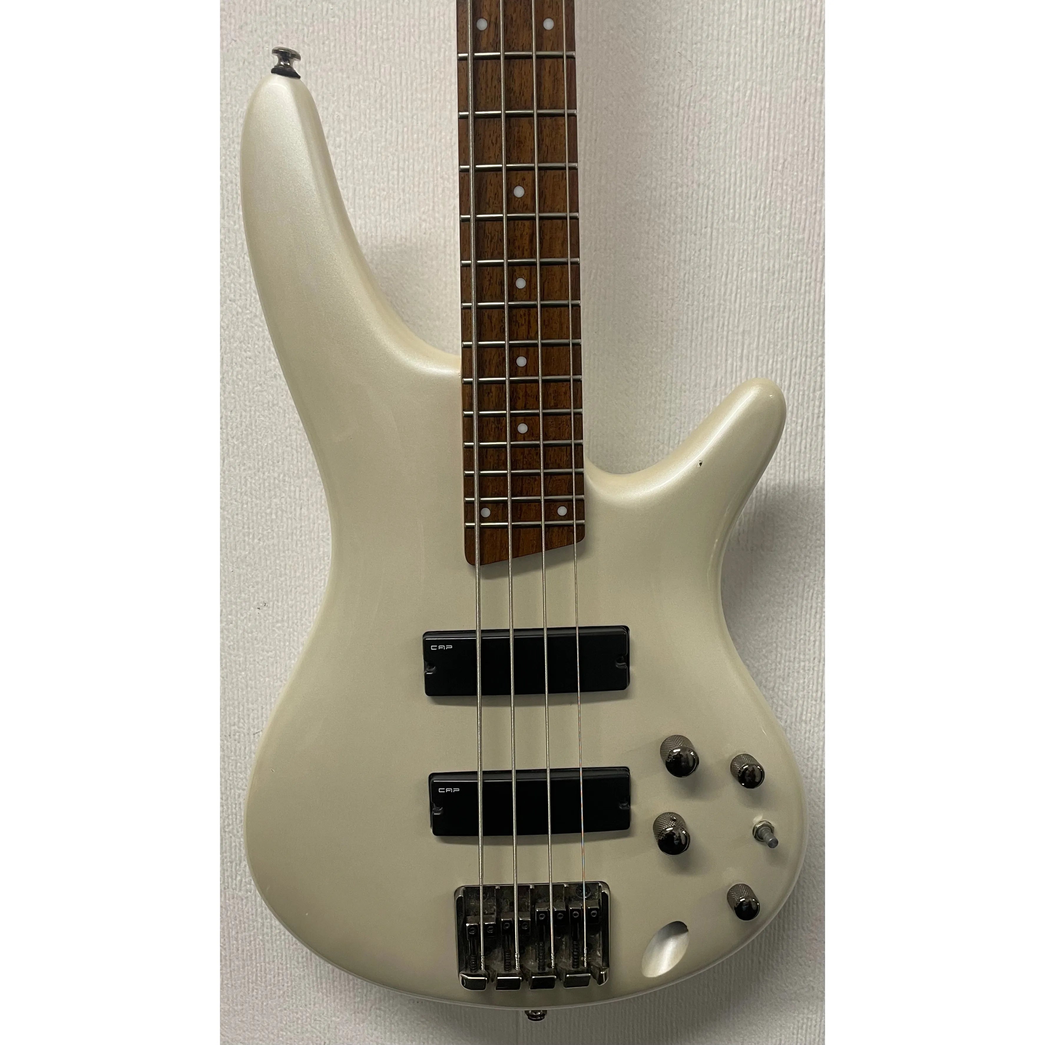 Ibanez SR300E Active Bass Guitar in Pearl White Pre-Owned