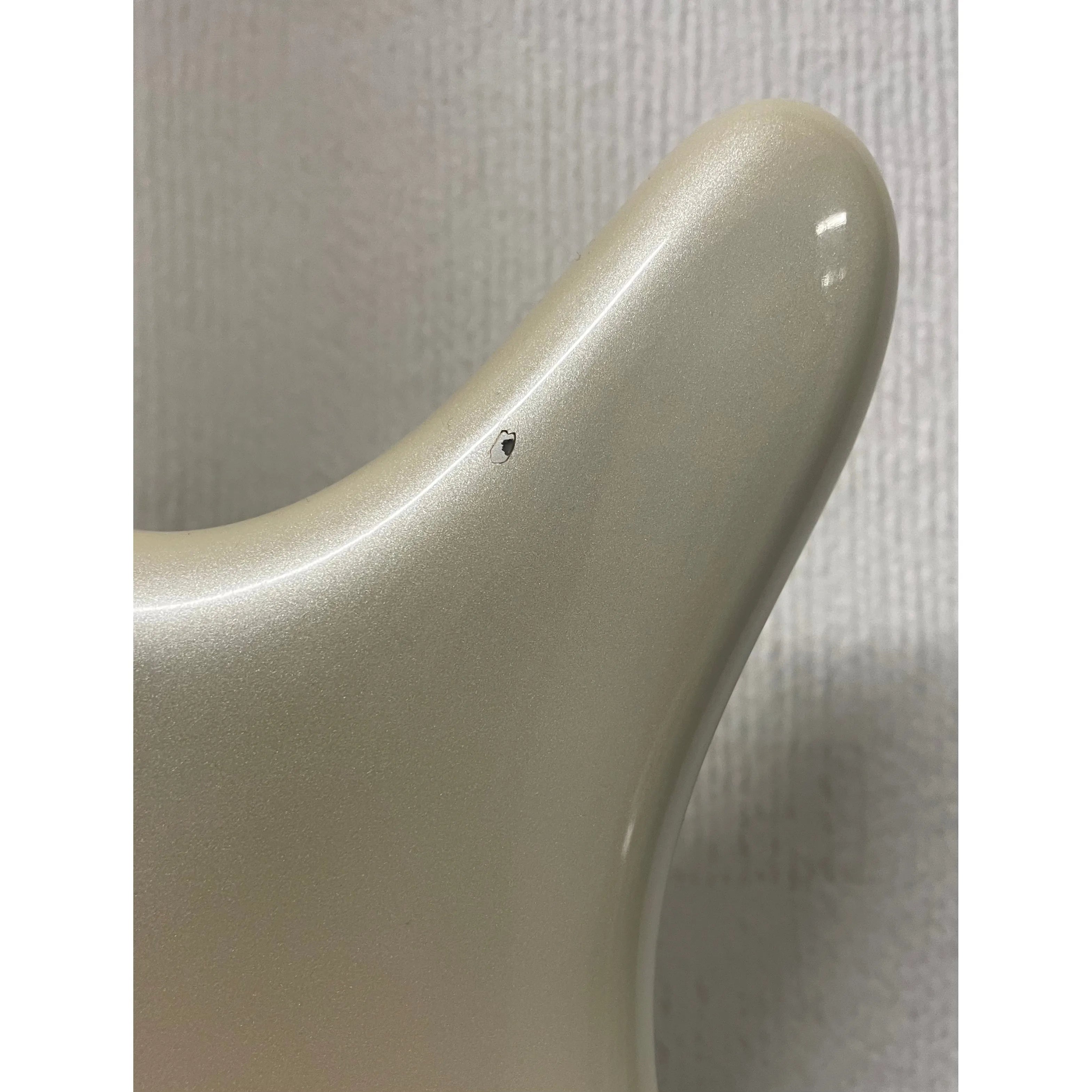 Ibanez SR300E Active Bass Guitar in Pearl White Pre-Owned