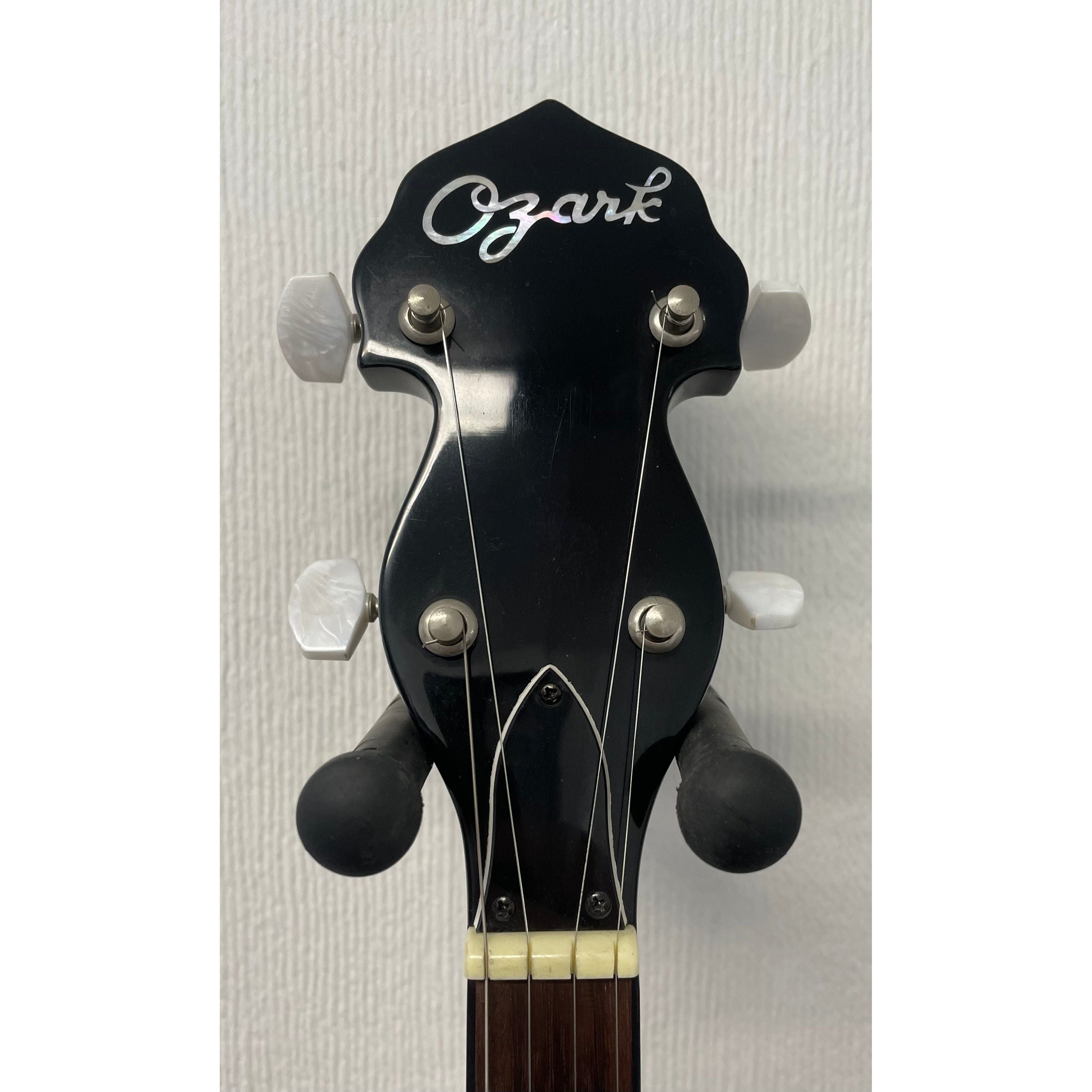 Ozark 5 String Closed Back Banjo in Sunburst Pre-Owned