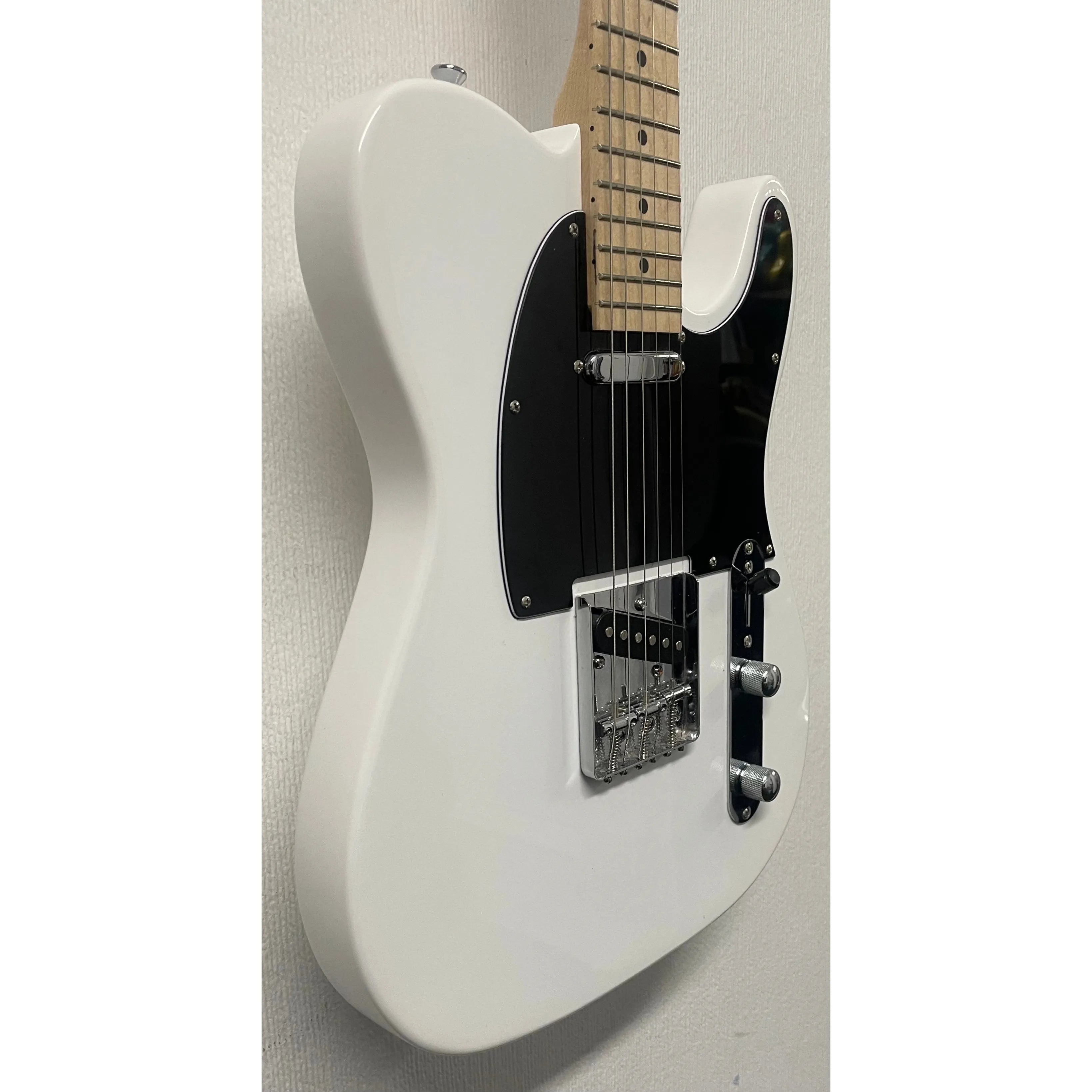 Gould Telecaster Style Electric Guitar in White Pre-Owned