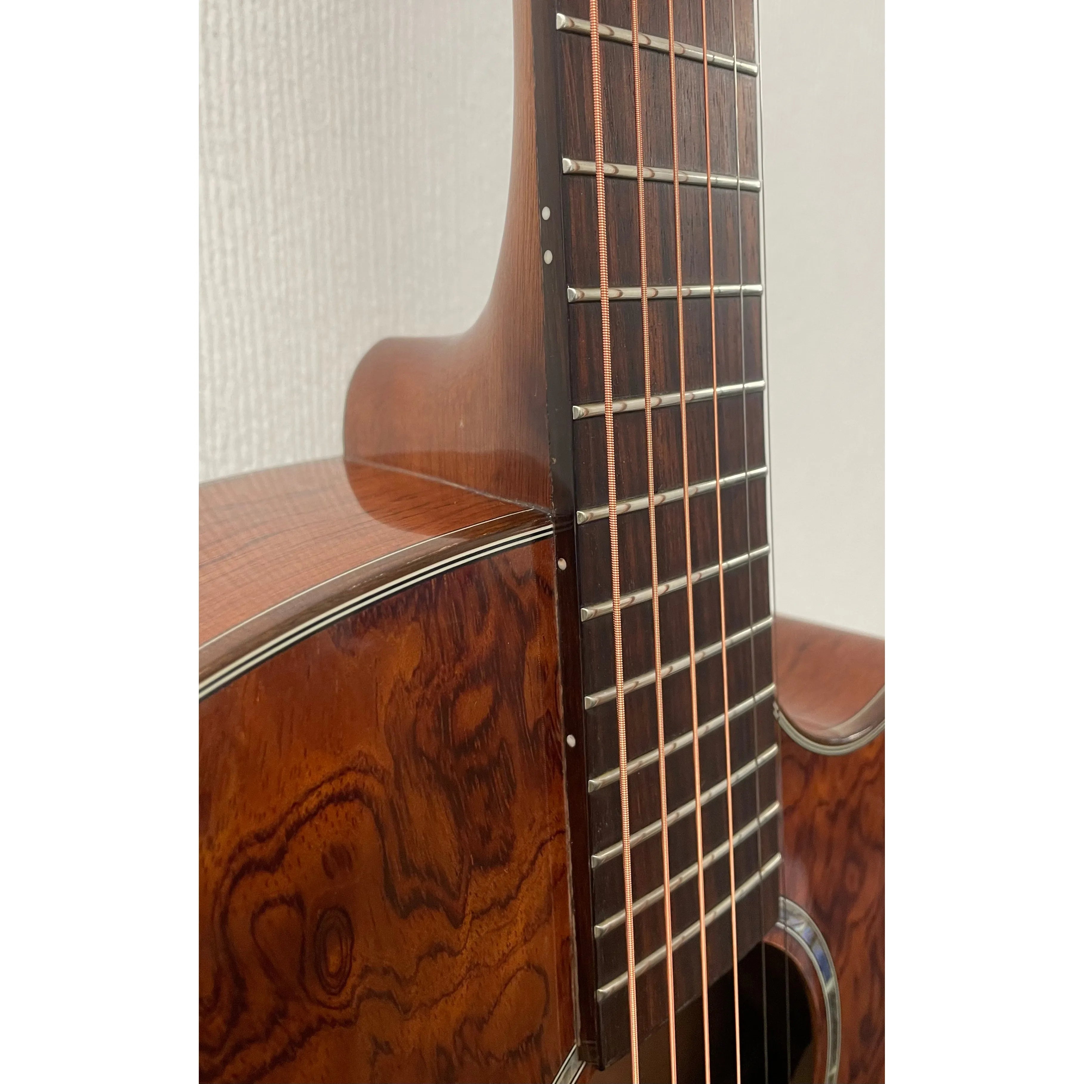 Tanglewood TVC XB Exotic Series Electro Acoustic Guitar With Hardcase Pre-Owned