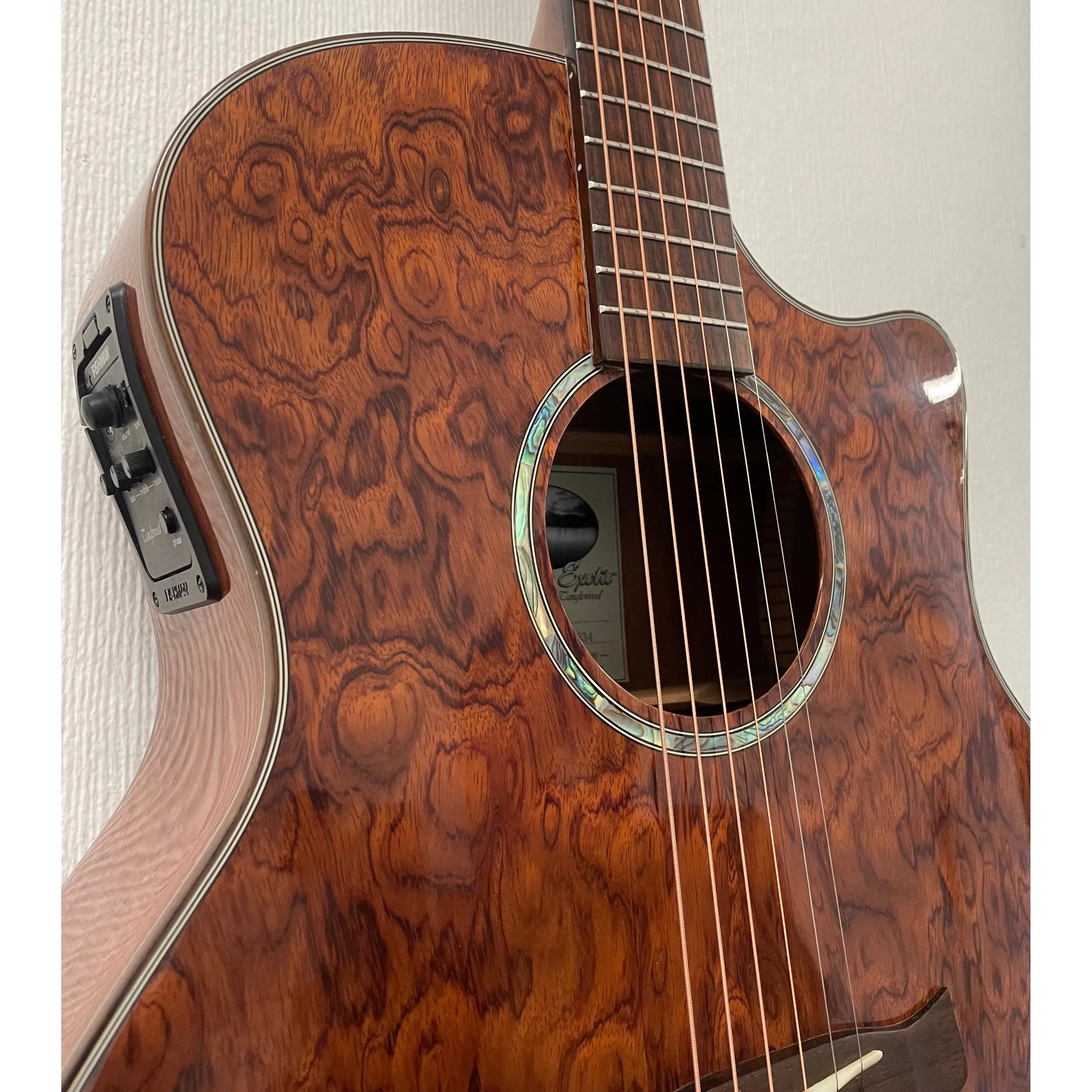 Tanglewood TVC XB Exotic Series Electro Acoustic Guitar With Hardcase Pre-Owned