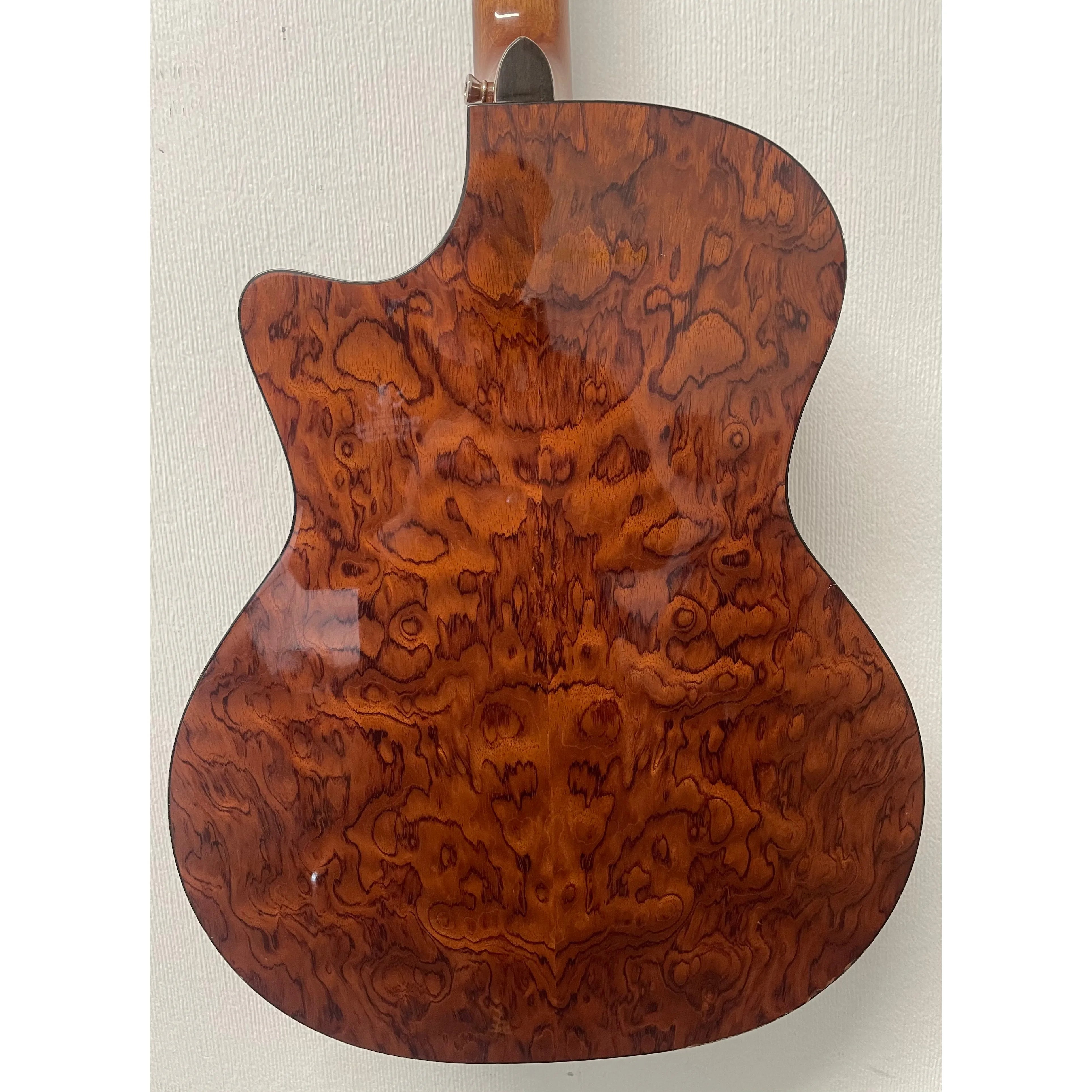 Tanglewood TVC XB Exotic Series Electro Acoustic Guitar With Hardcase Pre-Owned