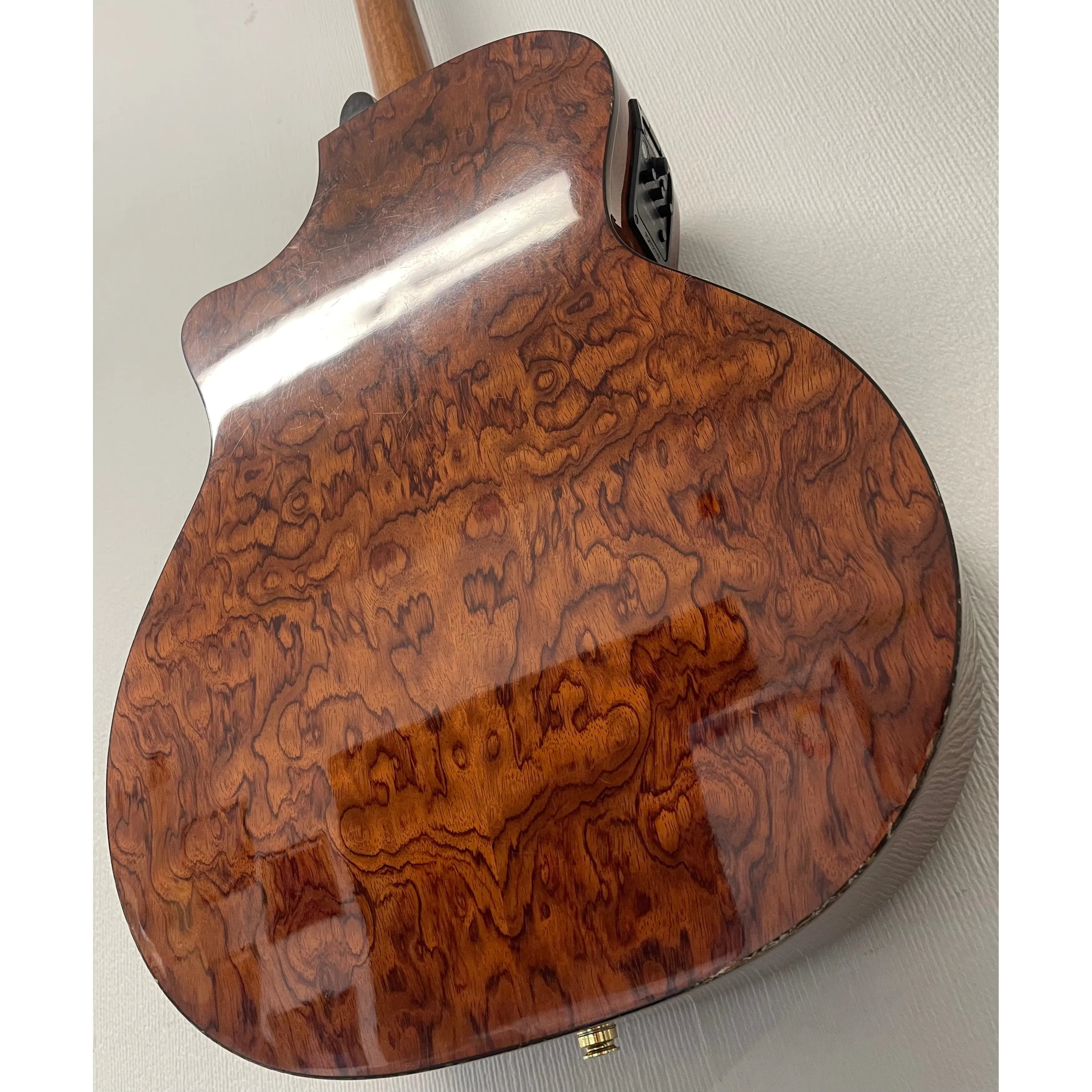 Tanglewood TVC XB Exotic Series Electro Acoustic Guitar With Hardcase Pre-Owned