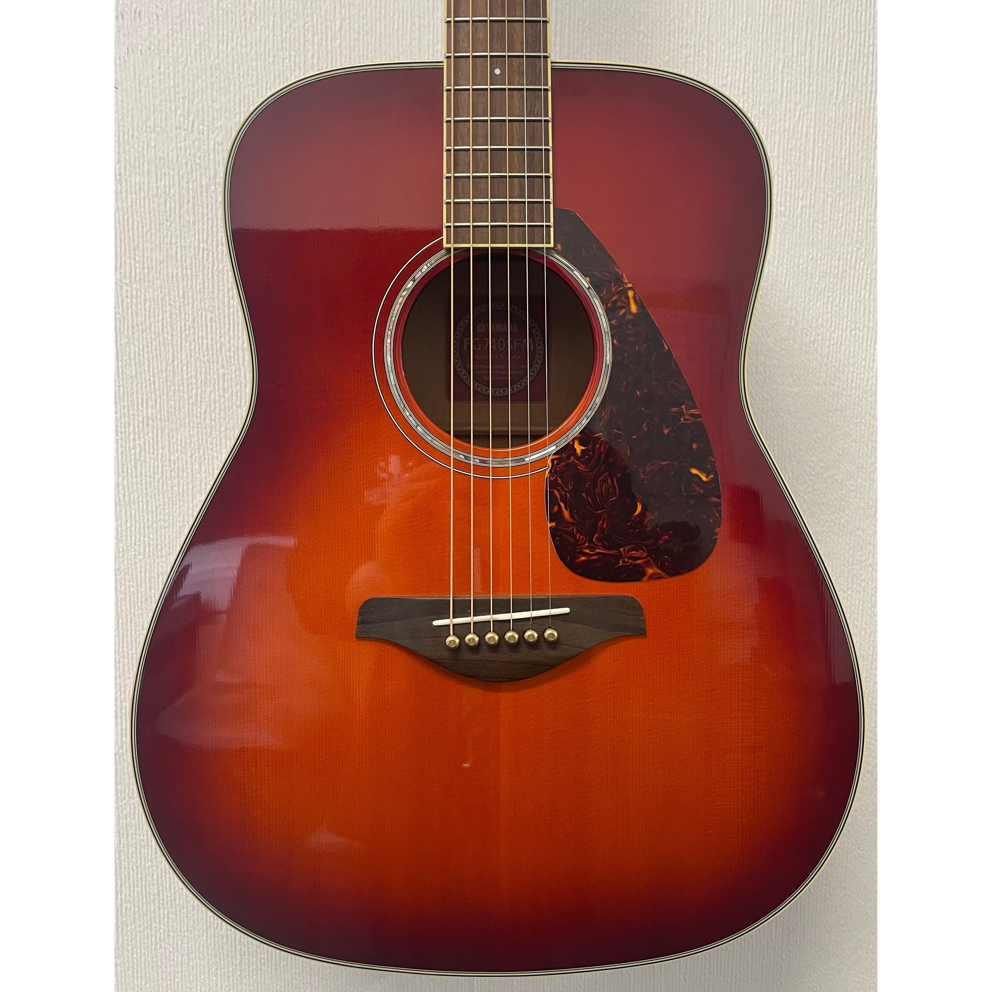 Yamaha FG740SFM Flamed Maple Dreadnought Electro Acoustic Guitar in Vintage Pre-Owned