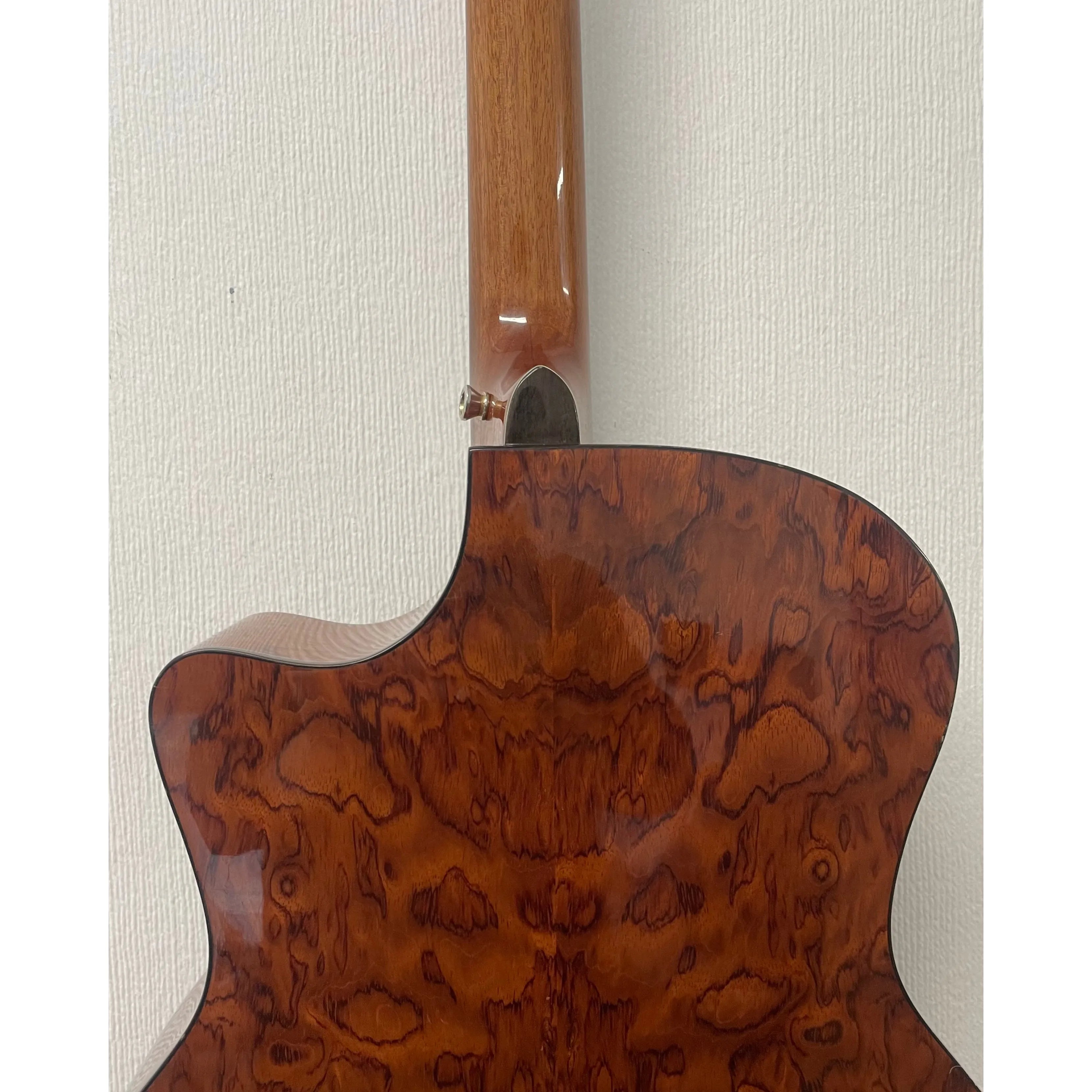 Tanglewood TVC XB Exotic Series Electro Acoustic Guitar With Hardcase Pre-Owned