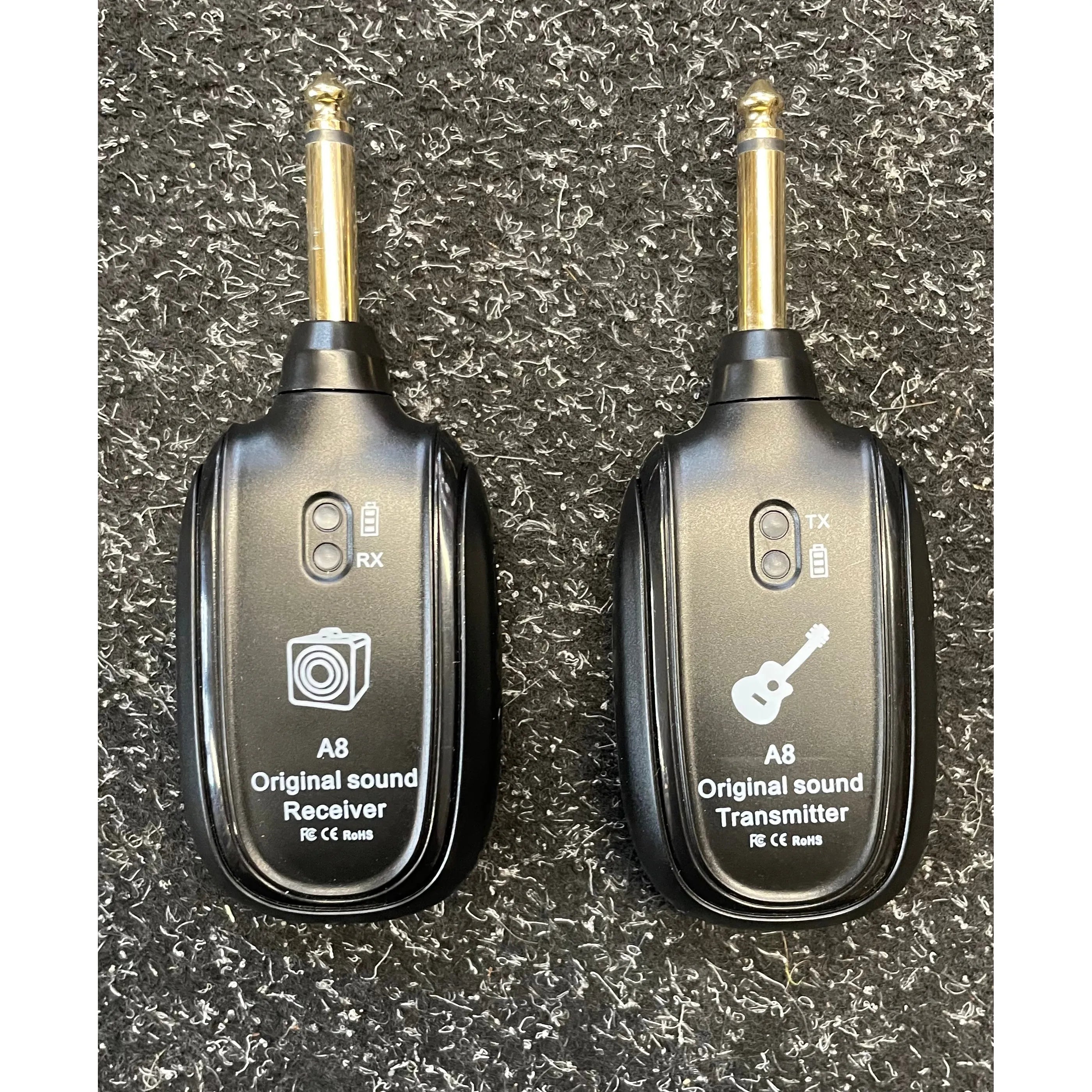 Squier Vintage Modified Jazz Bass '70s in Olympic White with Hardcase and Extras Pre-Owned