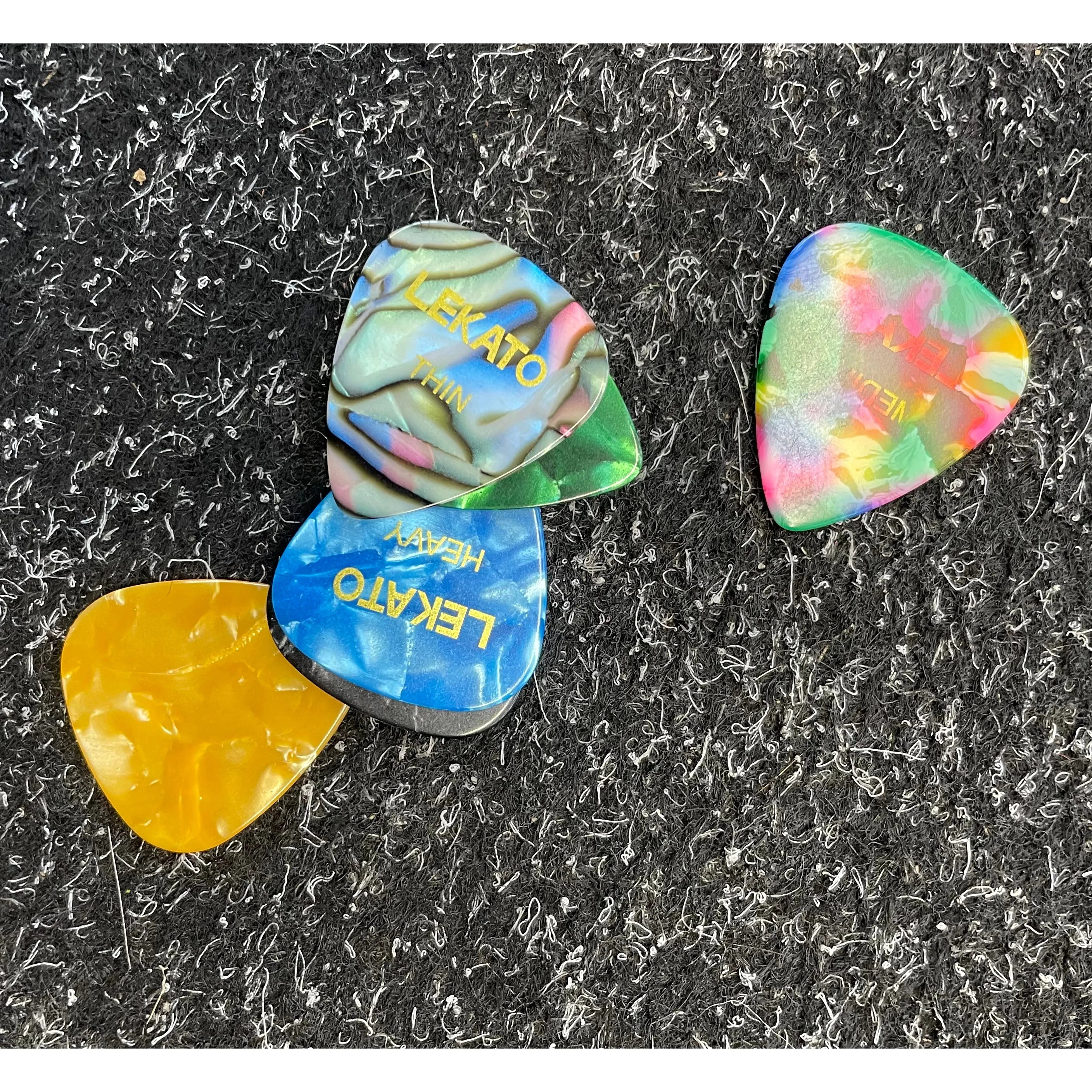 Squier Vintage Modified Jazz Bass '70s in Olympic White with Hardcase and Extras Pre-Owned