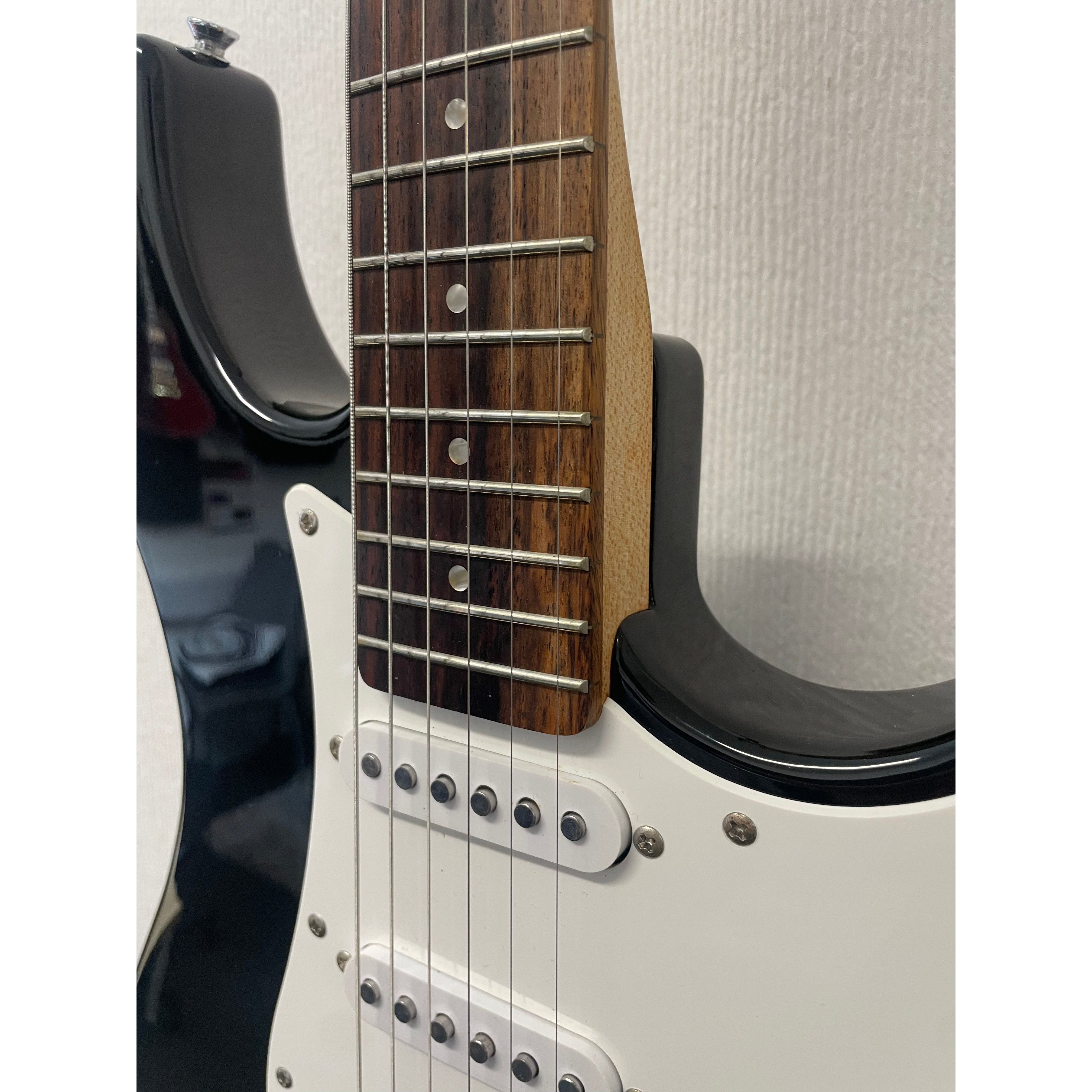 Yamaha EG 121C Stratocaster Style Electric Guitar in Gloss Black Pre-Owned