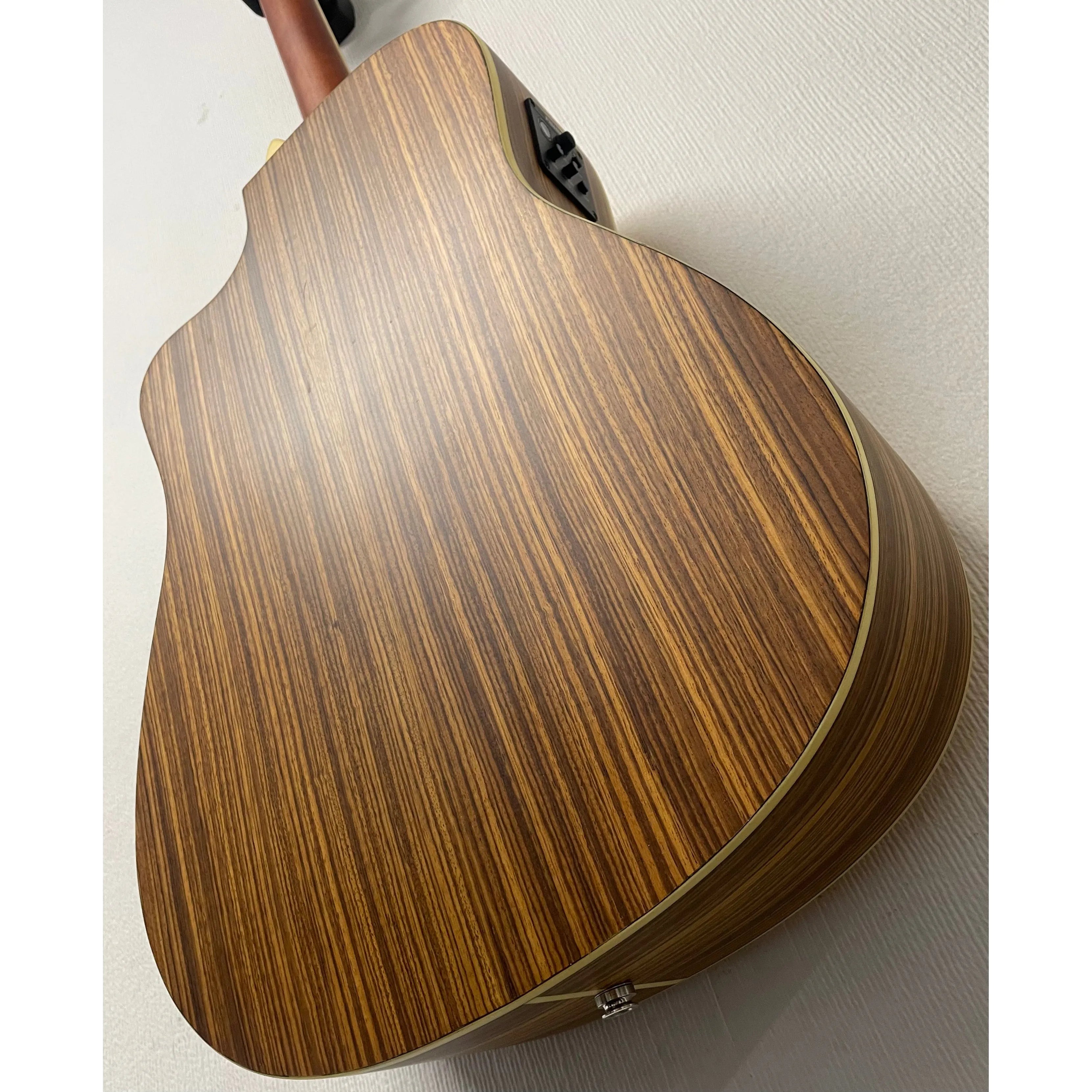 Turner Dreadnought 40CE Electro Acoustic Guitar