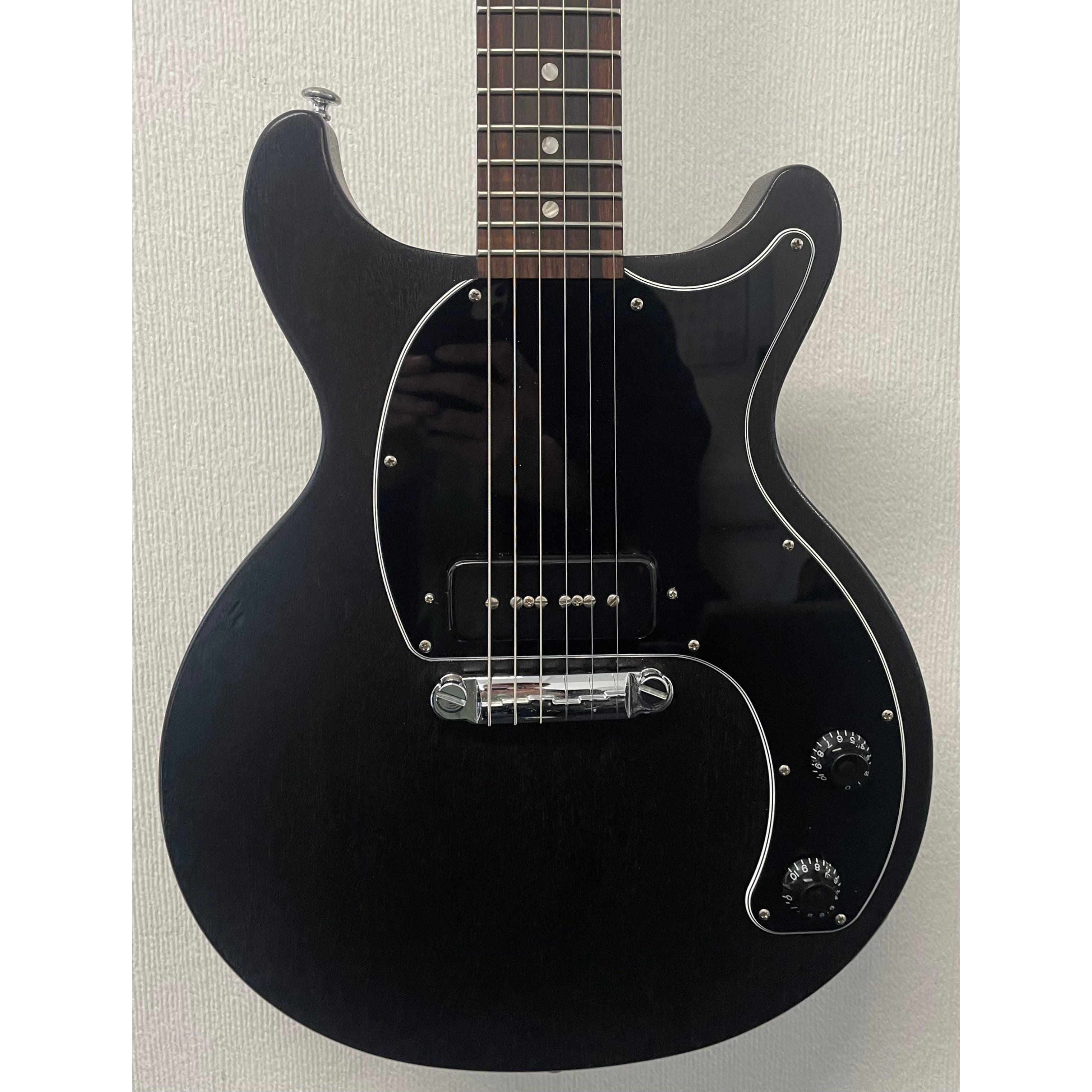 Gibson Les Paul Tribute Double Cutaway in Worn Ebony with Original Gigbag and Case Candy Pre-Owned